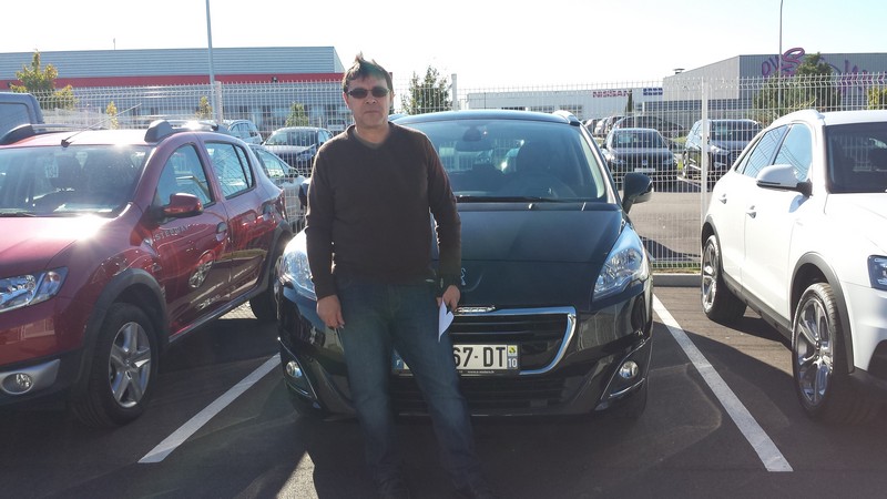 Avis-mandataire-auto-Emotors--Peugeot-5008-allure-bluehdi-120-plus-7places-plus-cam-ra-de-recul-.