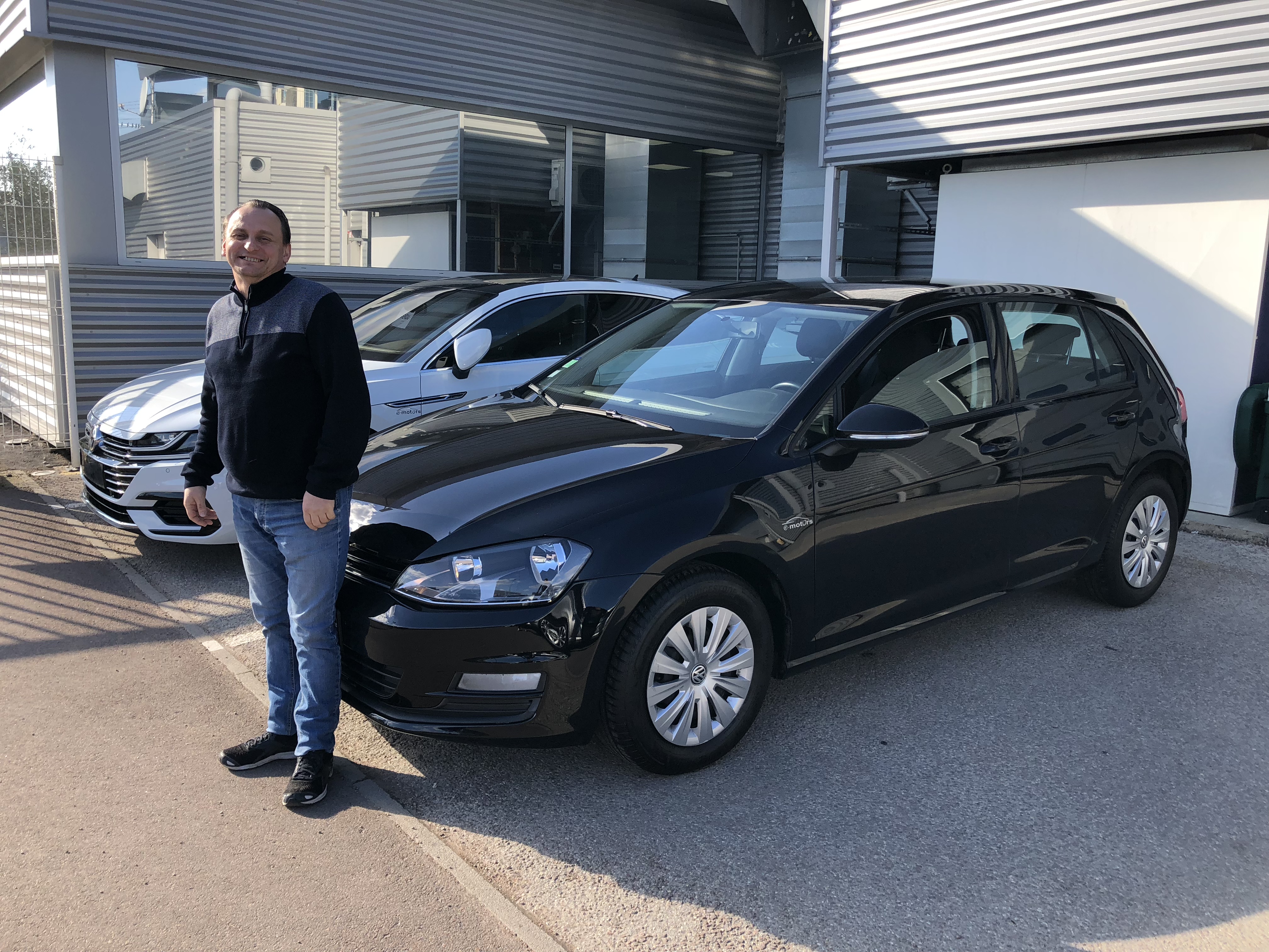 Avis-mandataire-auto-Emotors-Volkswagen-Golf-Trendline-tdi-105-5p.