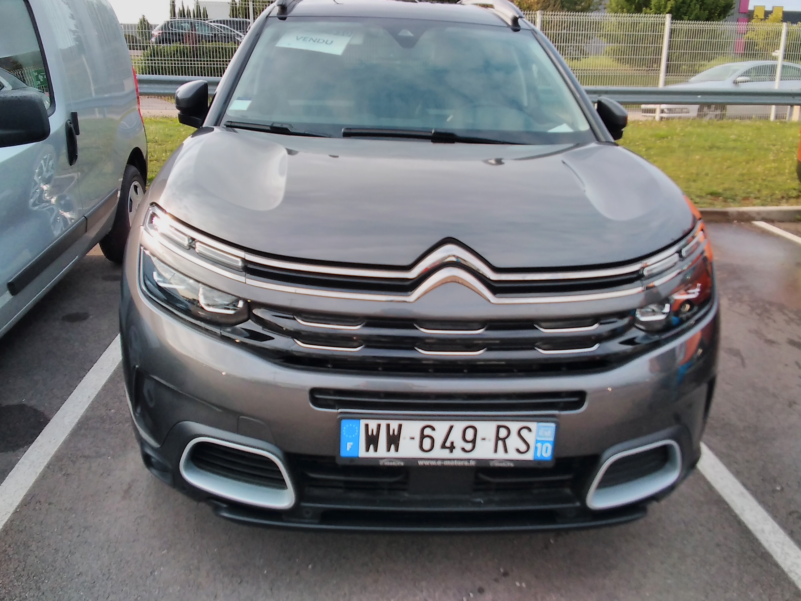 Avis-mandataire-auto-Emotors-Citroen-C5-aircross-Shine-hybride-rechargeable-225-s-s-e-eat8.