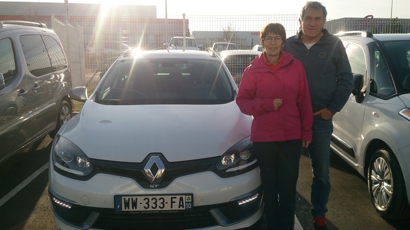 Avis-mandataire-auto-Emotors--Renault-megane-iii-estate-gt-tce-.