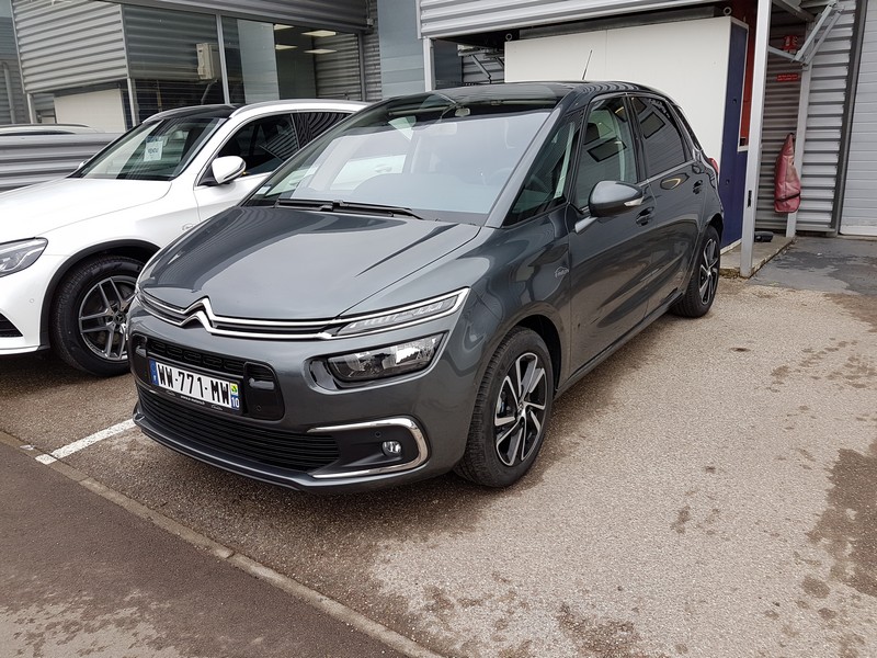 Avis-mandataire-auto-Emotors-Citroen-C4-picasso-Feel-bluehdi-120-s-s-eat6.