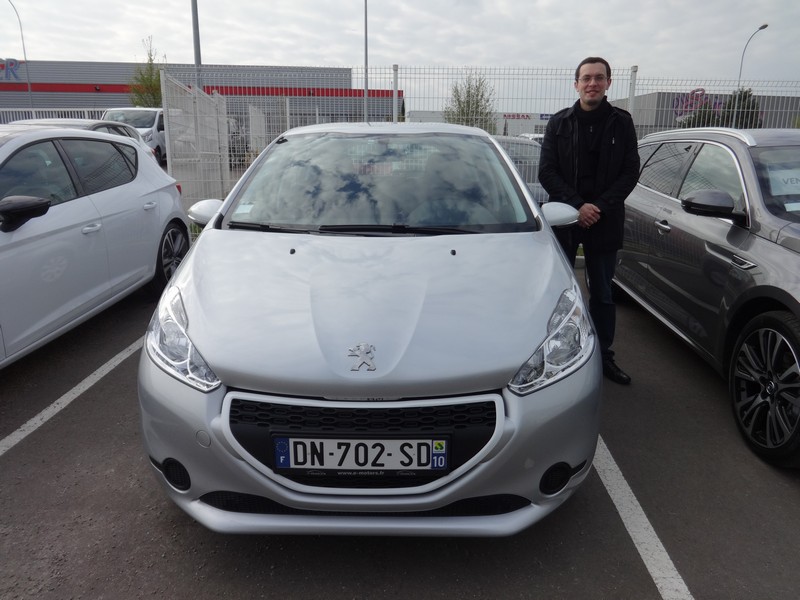 Avis-mandataire-auto-Emotors-Peugeot-208-Like-puretech-68-5portes.
