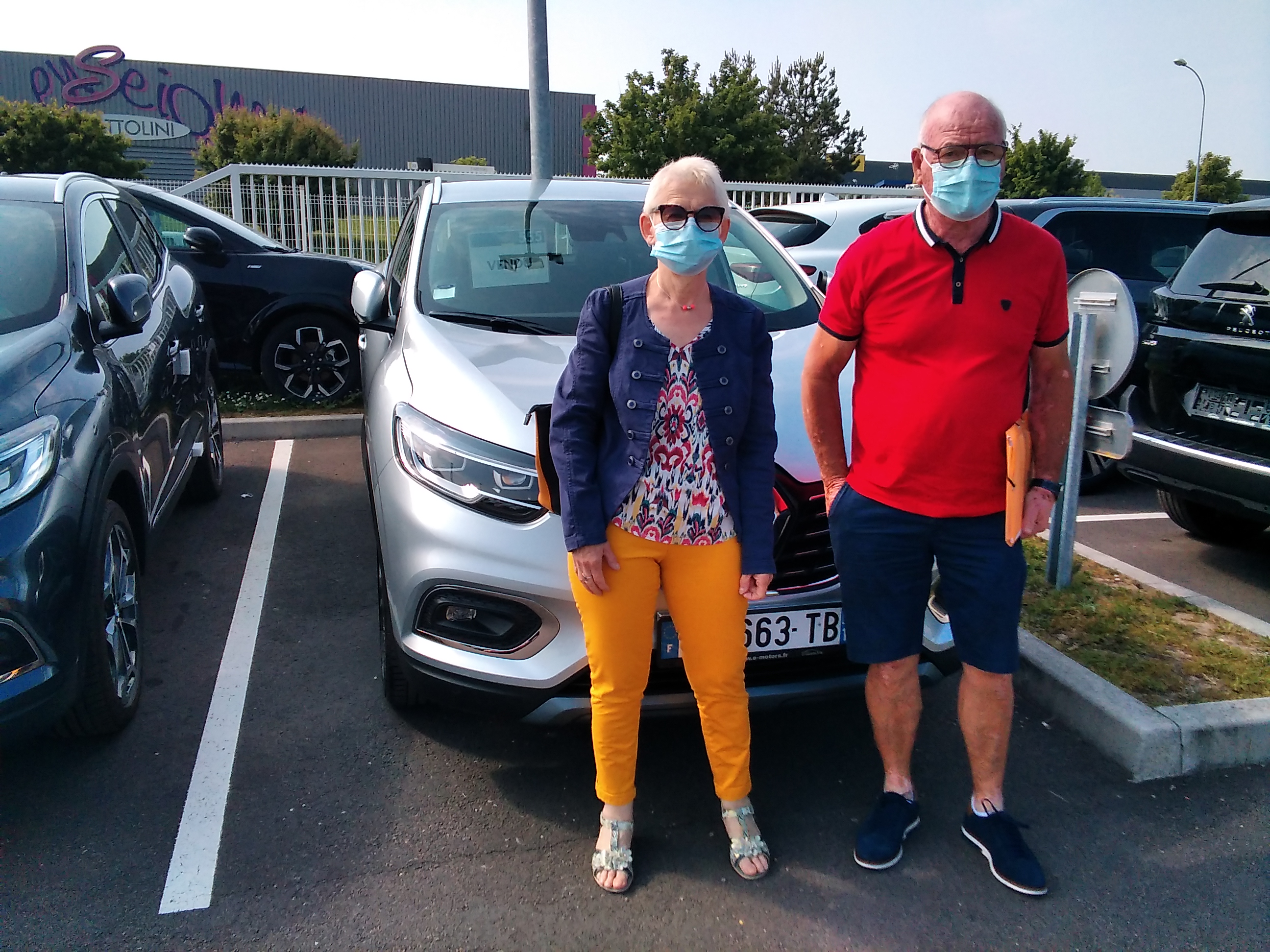 Avis-mandataire-auto-Emotors-Renault-Kadjar-Intens-blue-dci-115-edc-plus-jantes-19.