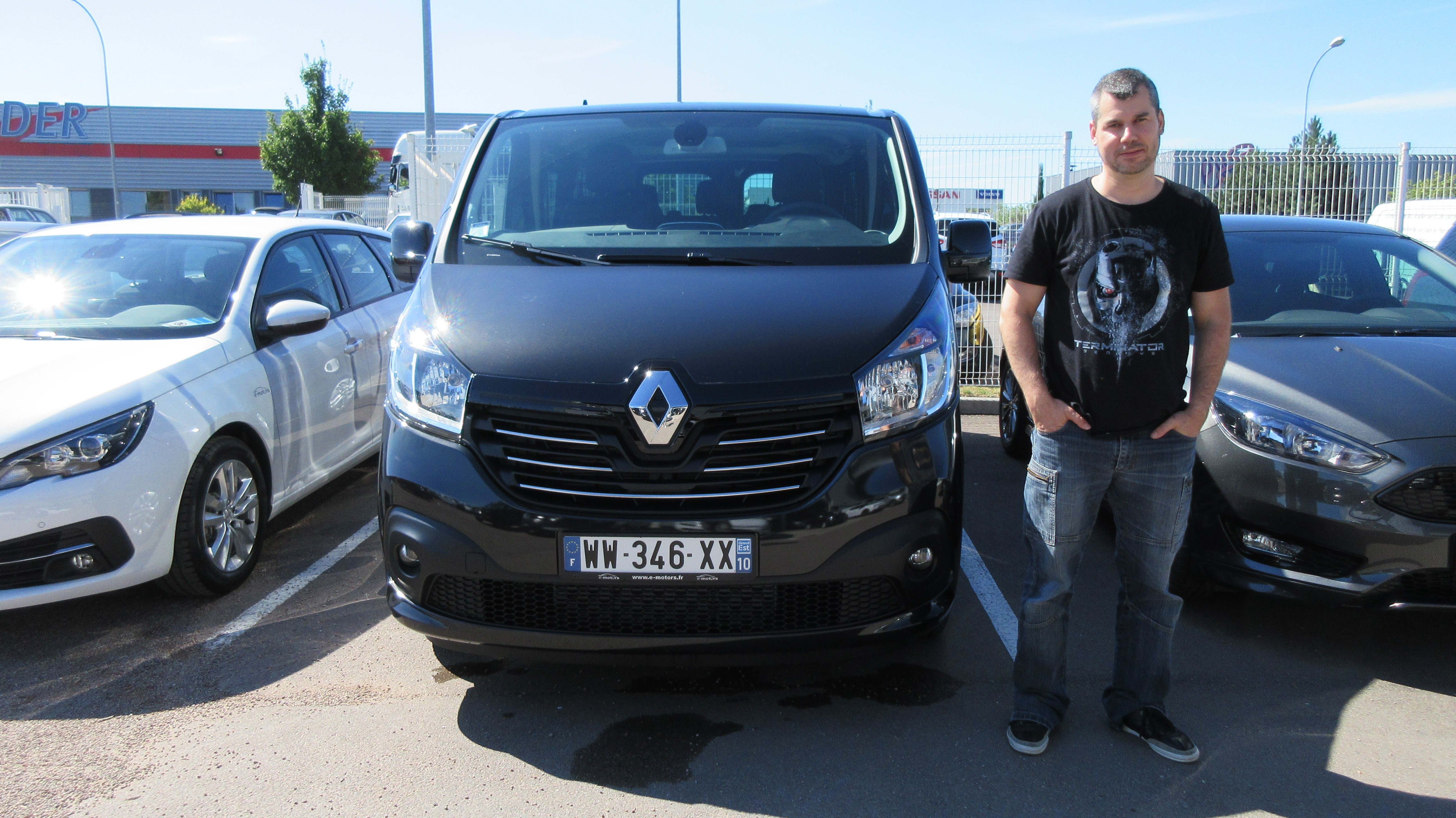Avis-mandataire-auto-Emotors-Renault-Trafic-combi-Intens-dci-125-energy.