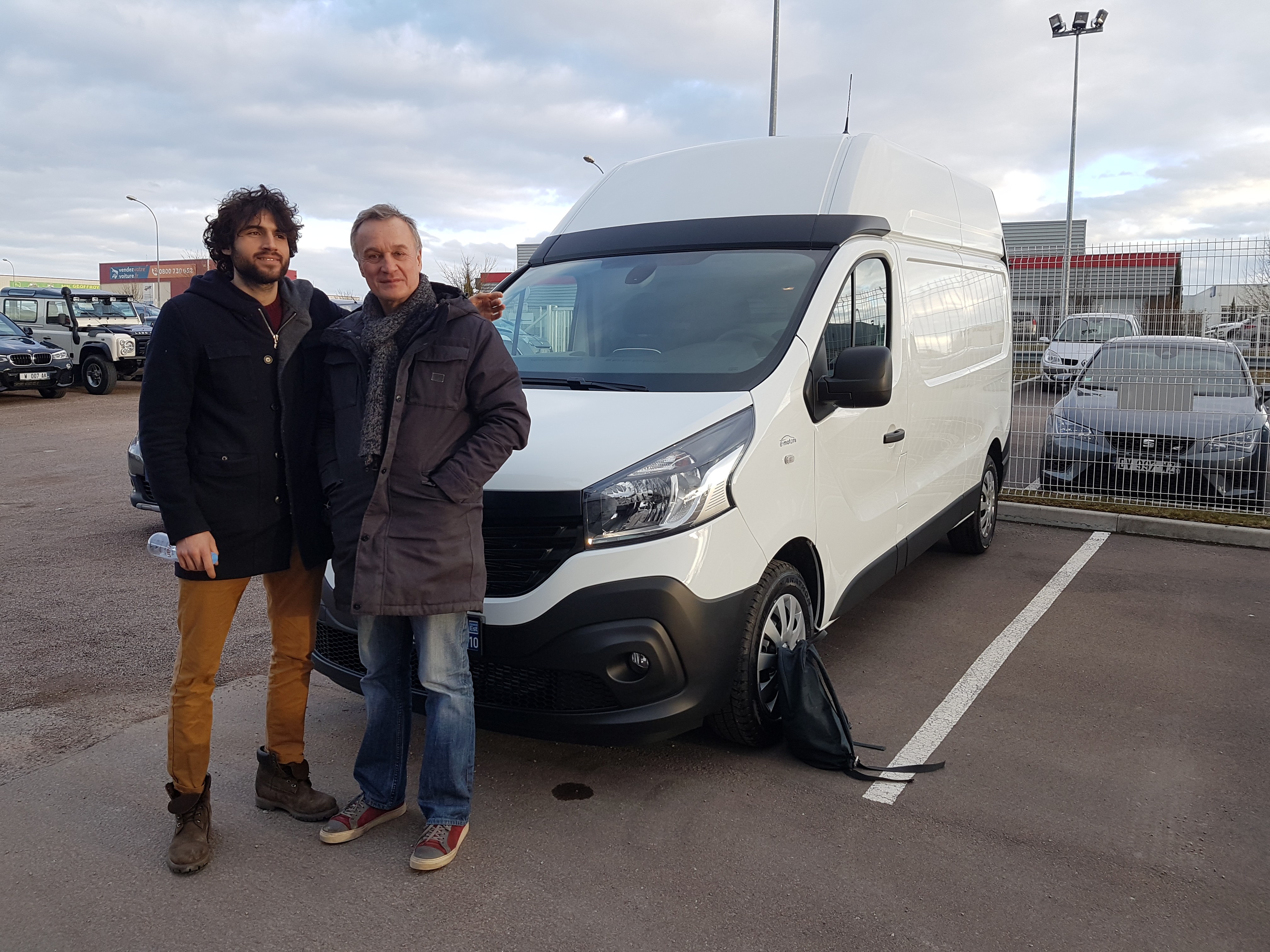 Avis-mandataire-auto-Emotors-Renault-Trafic-fourgon-Grand-confort-l2h2-1200kg-dci-125-energy-plus-gps.