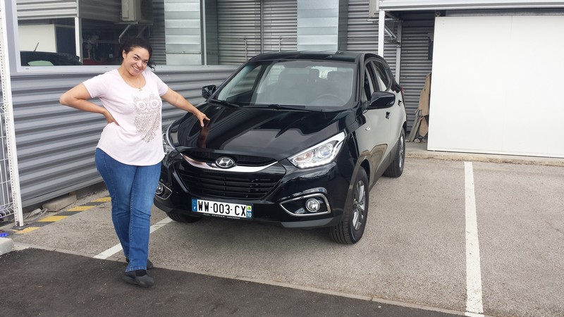 Avis-mandataire-auto-Emotors--Hyundai-ix35-pack-intensive-crdi-115-4x2-.