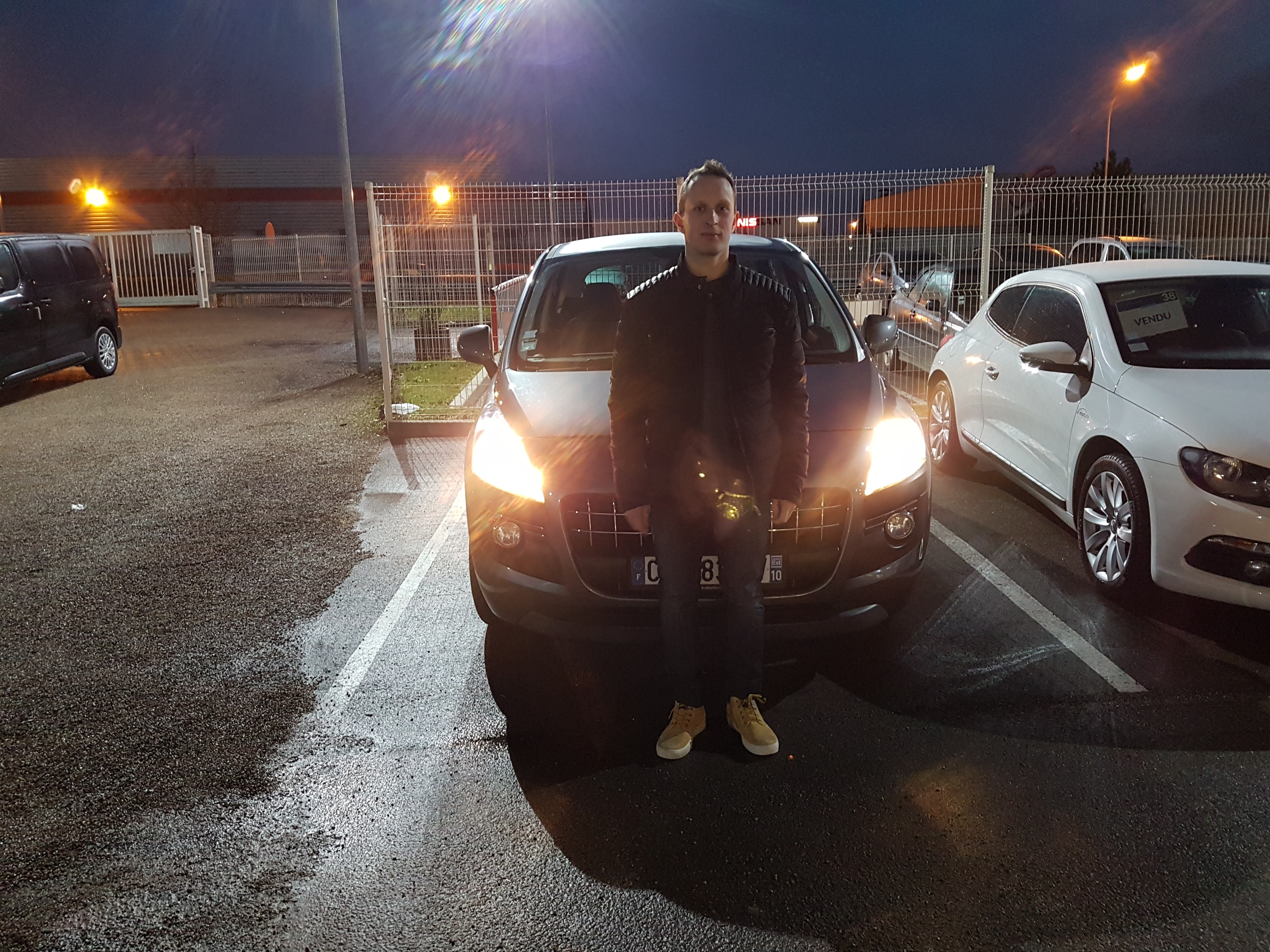 Avis-mandataire-auto-Emotors-Peugeot-3008-1-6-hdi-16v-112ch-fap-active-5p.