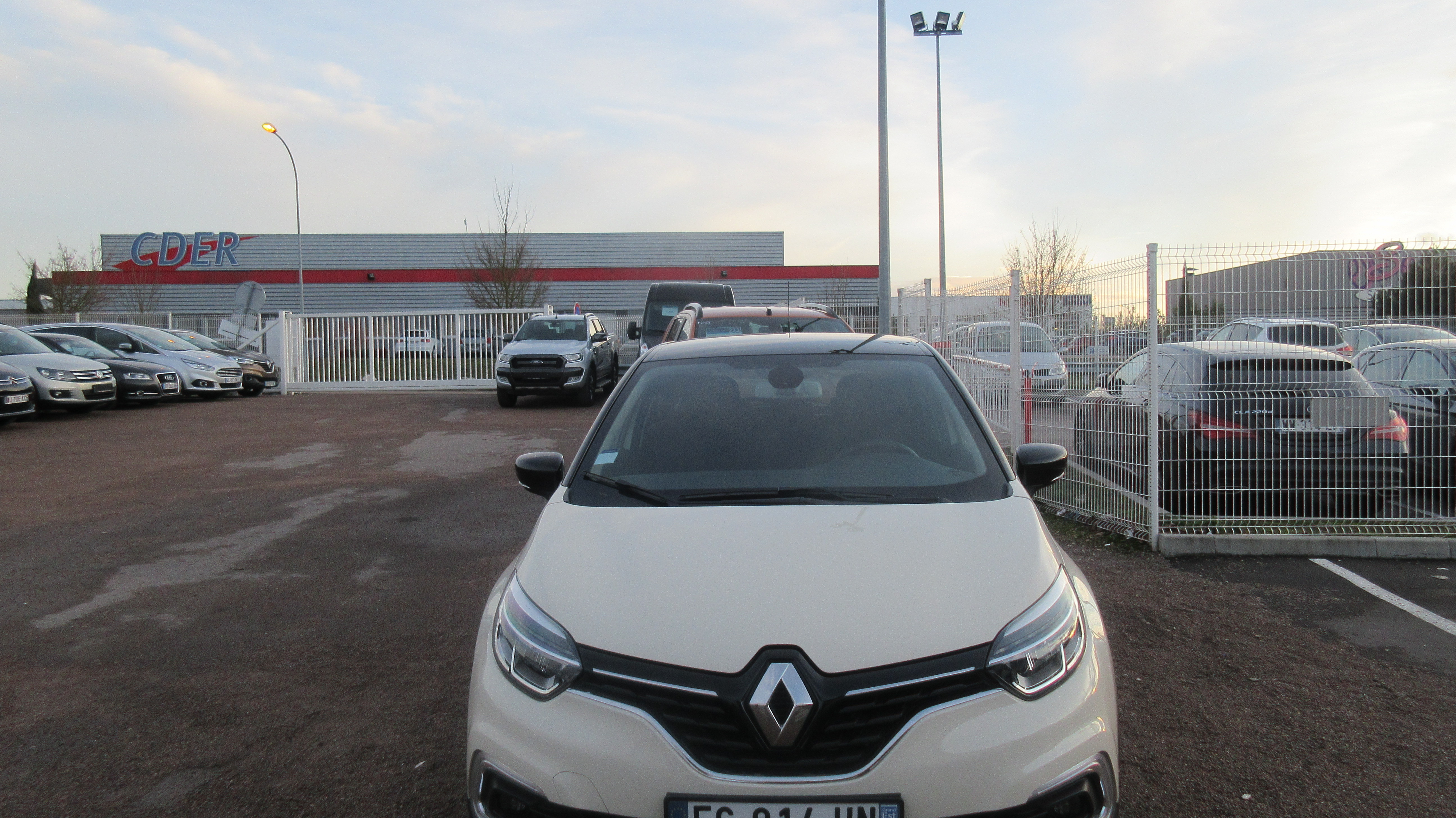 Avis-mandataire-auto-Emotors-Renault-Captur-Intens-dci-90-energy-edc-plus-pack-techno.