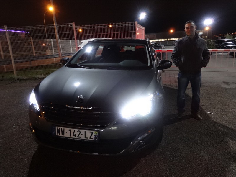 Avis-mandataire-auto-Emotors-Peugeot-308-sw-Allure-bluehdi-120-plus-jantes-17-toit-vitr.