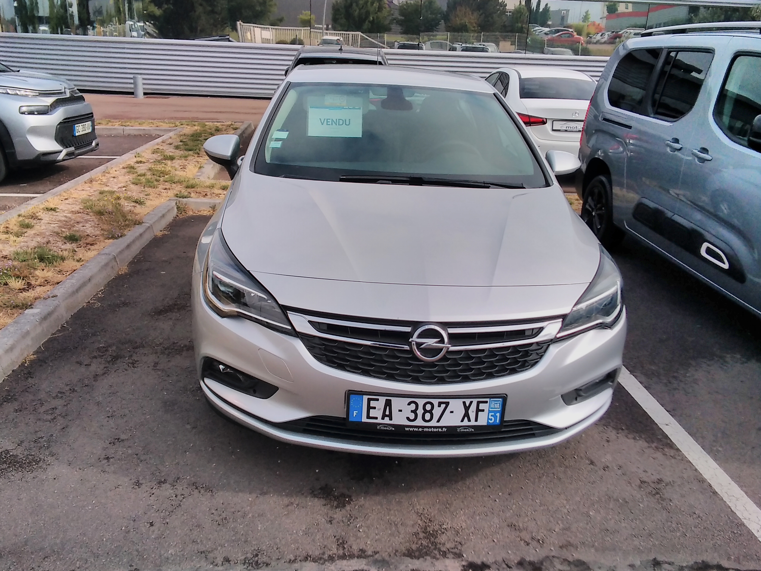 Avis-mandataire-auto-Emotors-Opel-Astra-1-0-turbo-105-ch-ecoflex-start-stop-innovation.