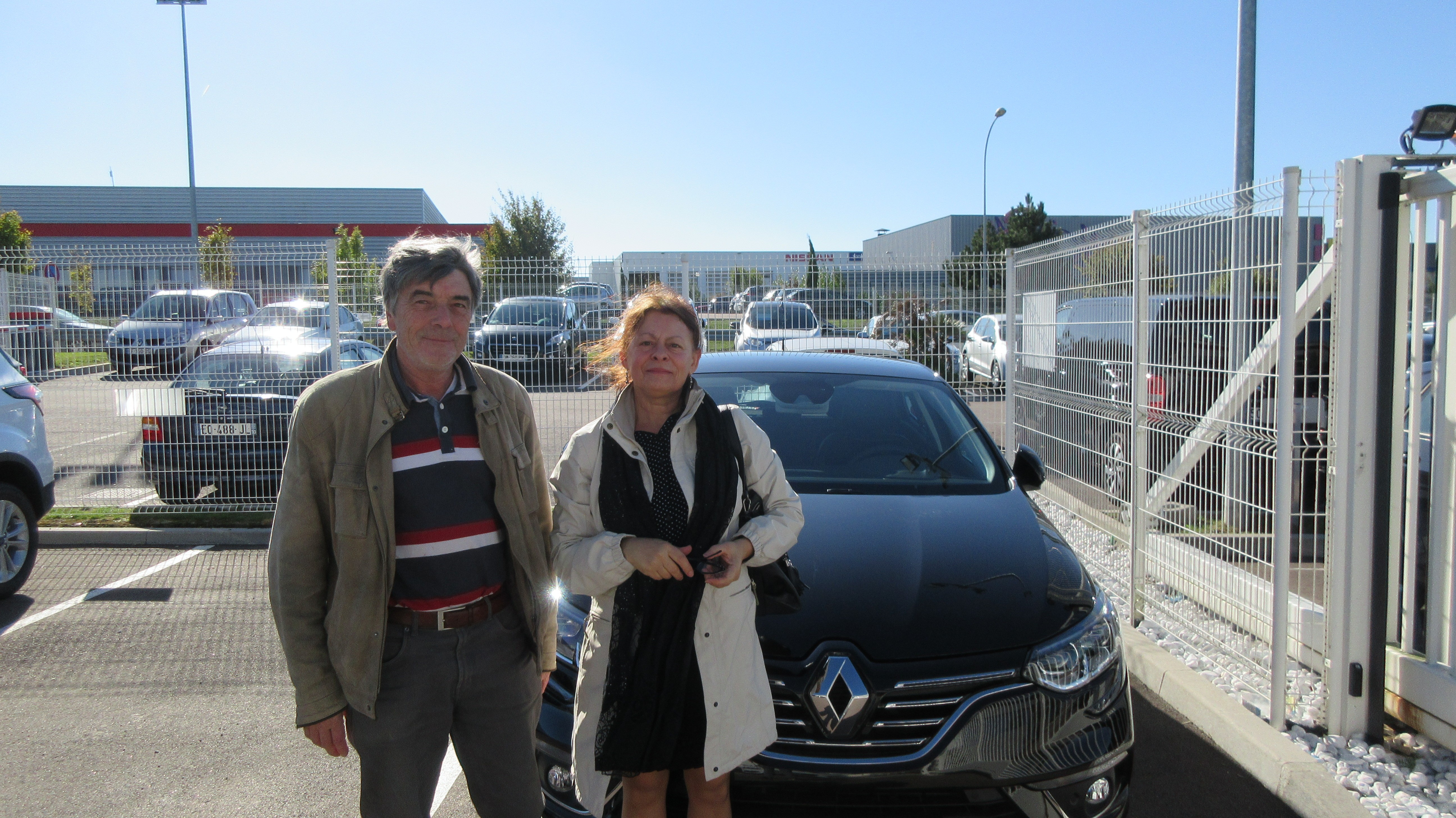 Avis-mandataire-auto-Emotors-Renault-Megane-iv-berline-M-gane-iv-berline-intens-dci-110-energy-plus-park-assist.