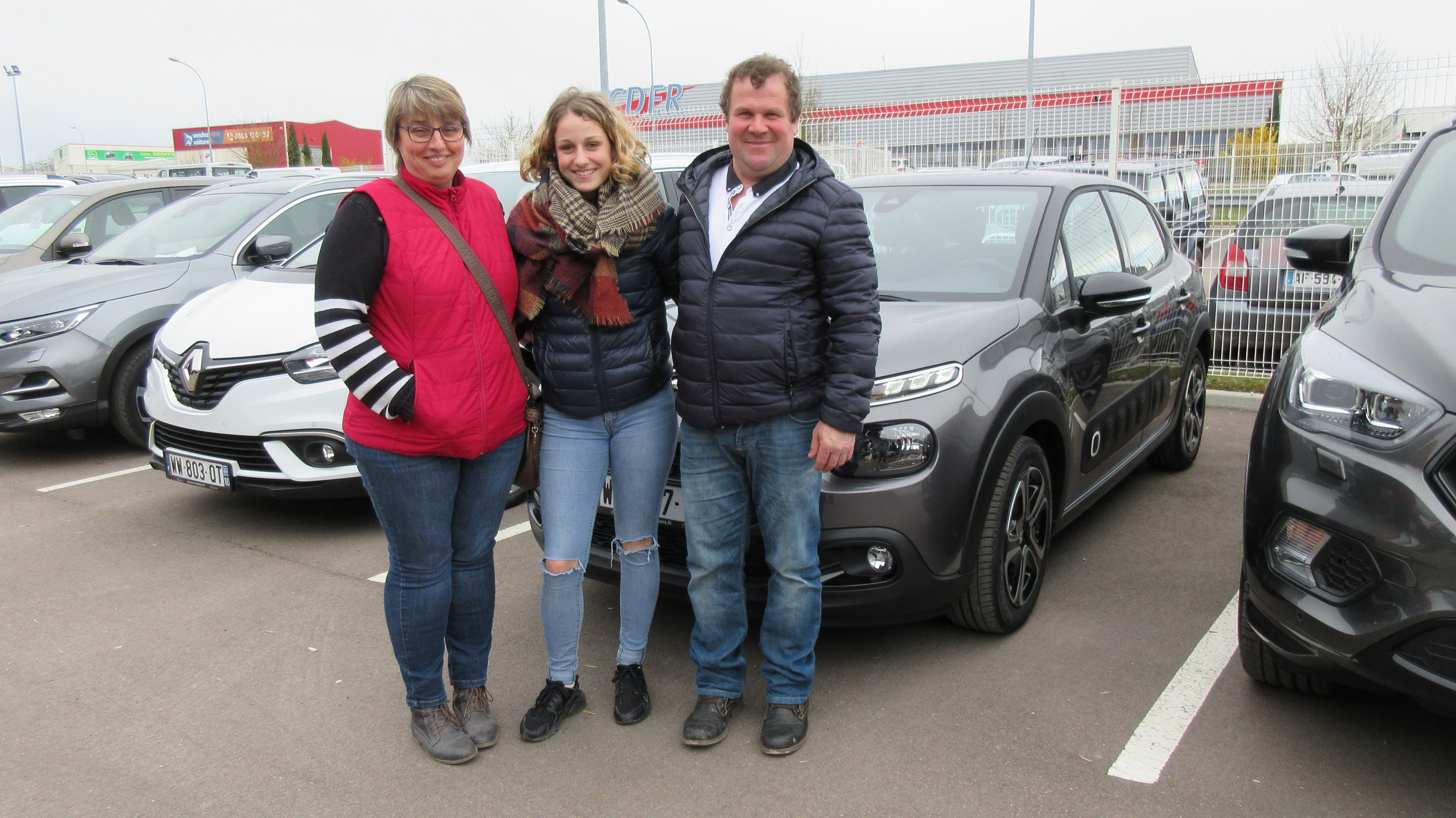 Avis-mandataire-auto-Emotors-Citroen-C3-Shine-bluehdi-75-s-s.