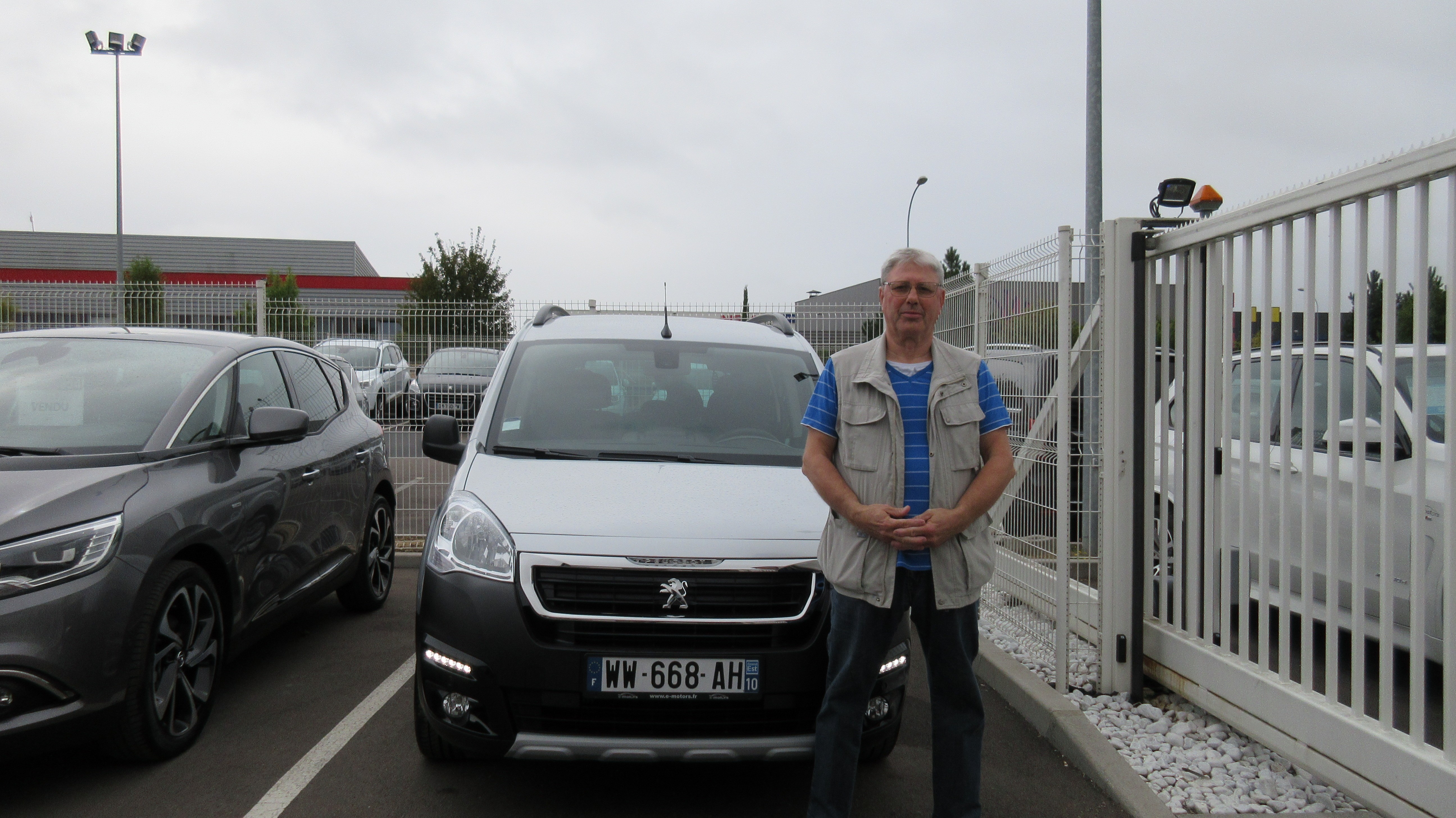 Avis-mandataire-auto-Emotors-Peugeot-Partner-tepee-Outdoor-bluehdi-100.
