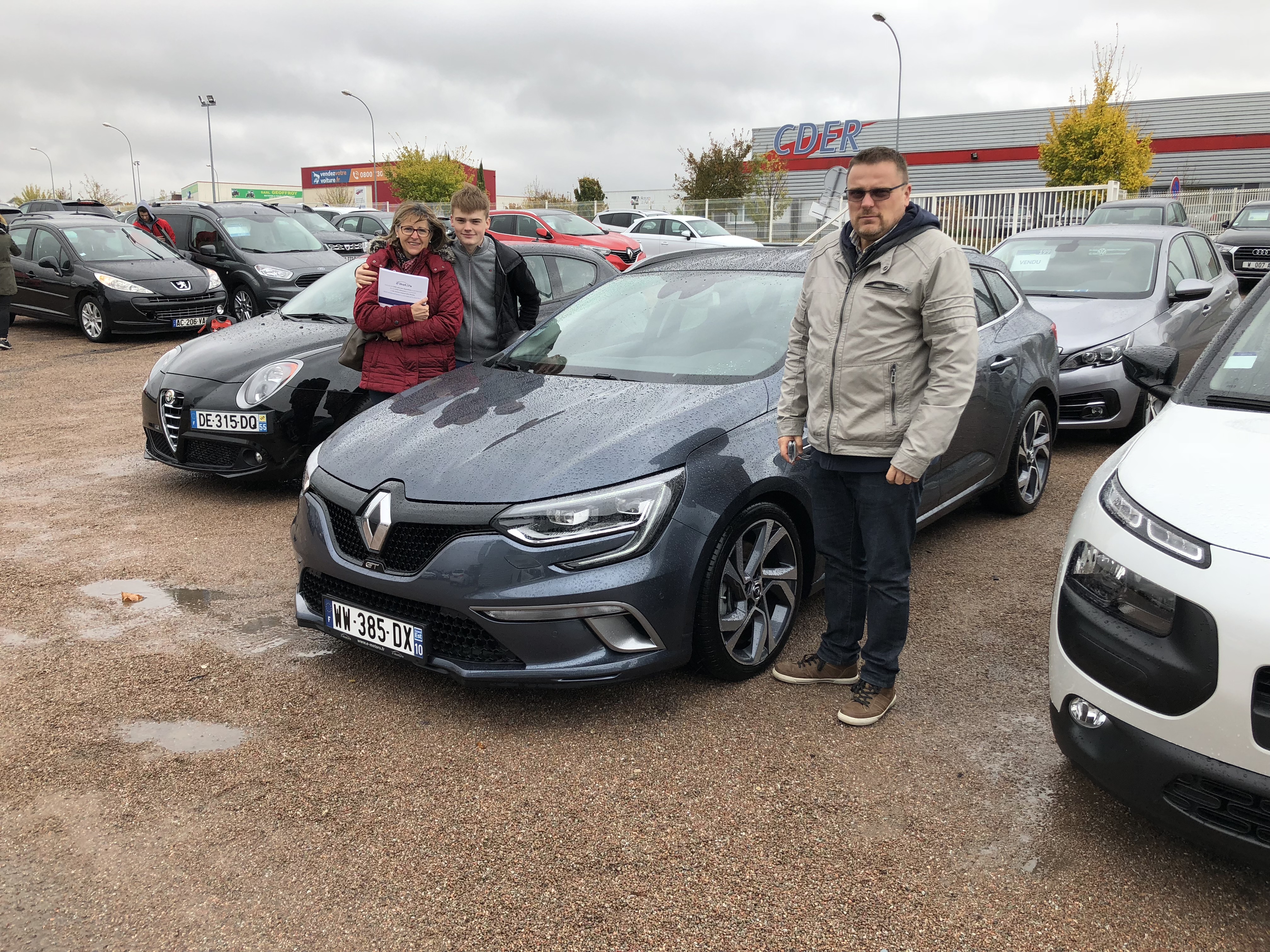Avis-mandataire-auto-Emotors-Renault-Megane-iv-estate-M-gane-iv-estate-gt-dci-165-edc-plus-toit-vitr.