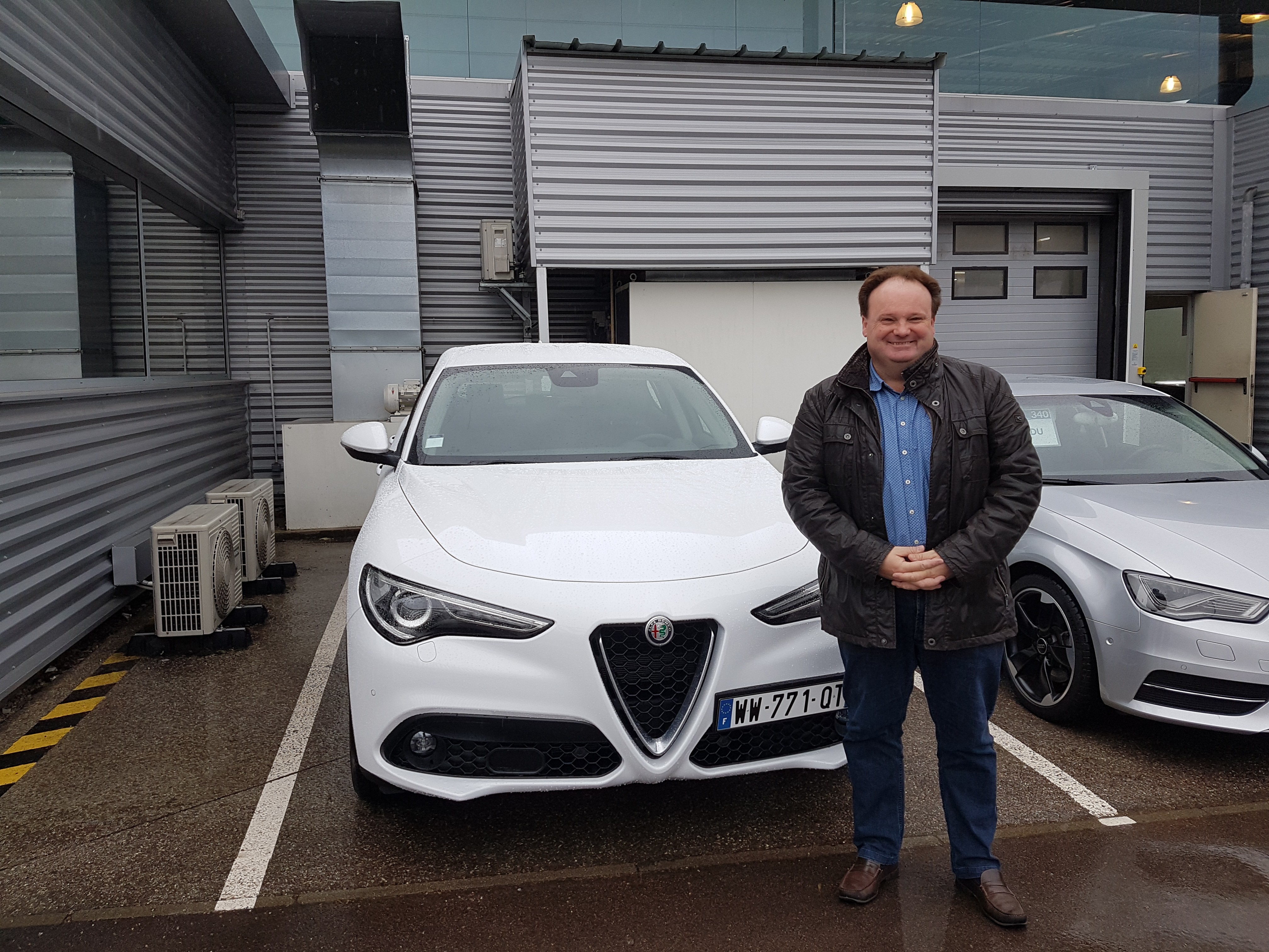 Avis-mandataire-auto-Emotors-Alfa romeo-Stelvio-Super-jtdm-180-at8-4x2.