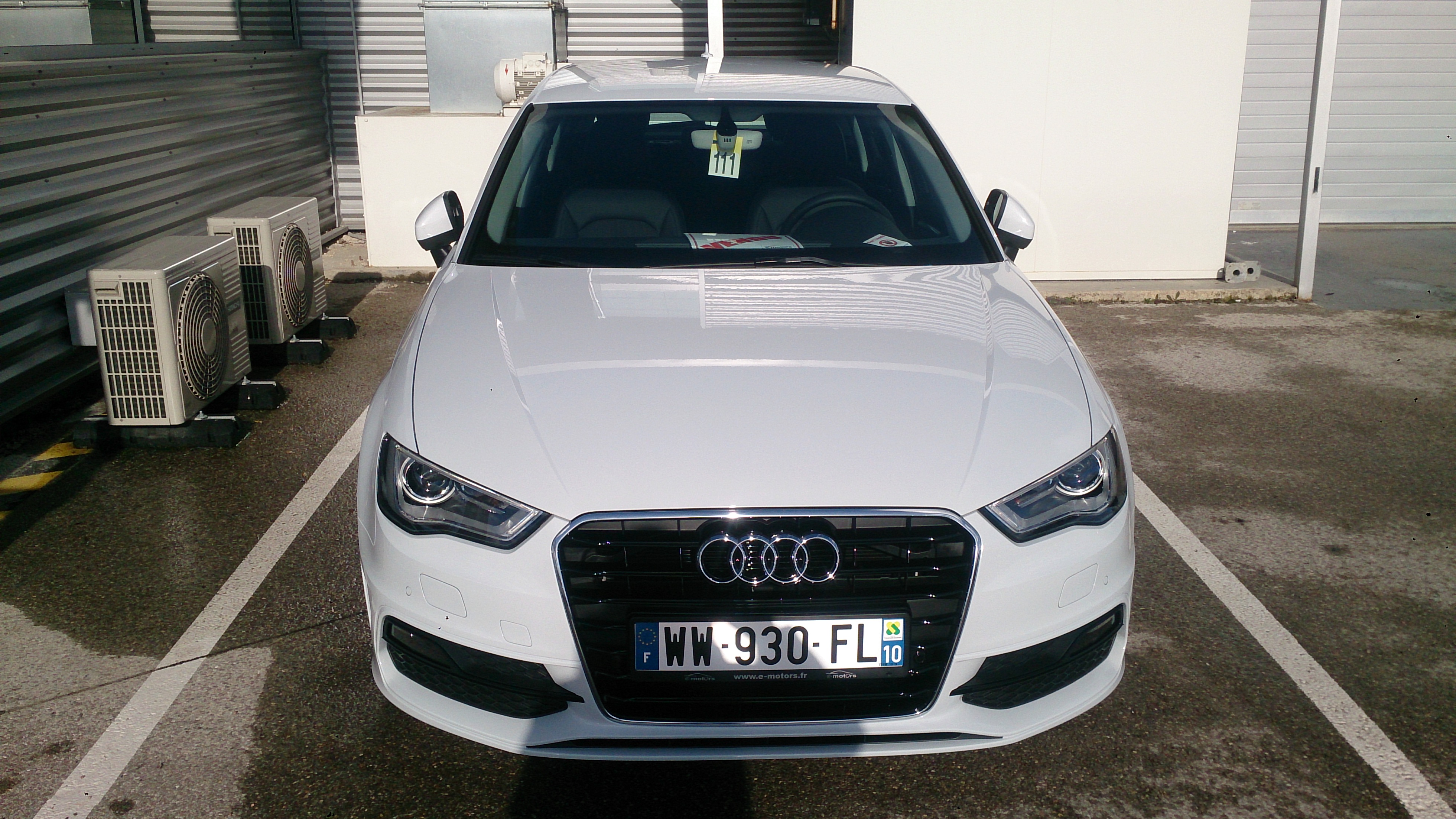Avis-mandataire-auto-Emotors--Audi-a3-sportback-ambition-s-line-tdi-150-plus-navi-plus-x-non-.