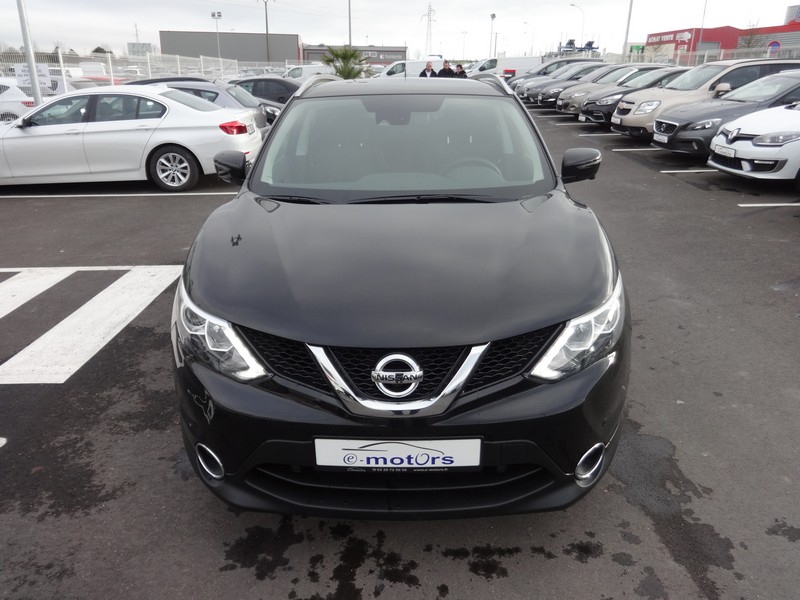 Avis-mandataire-auto-Emotors--Nissan-qashqai-connect-edition-dig-t-115-4x2-plus-toit-vitr-.