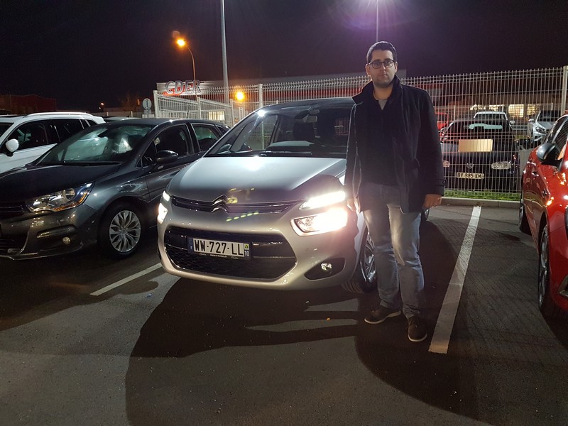 Avis-mandataire-auto-Emotors-Citroen-C4-picasso-Intensive-sur-quip-e-bluehdi-120-s-s.