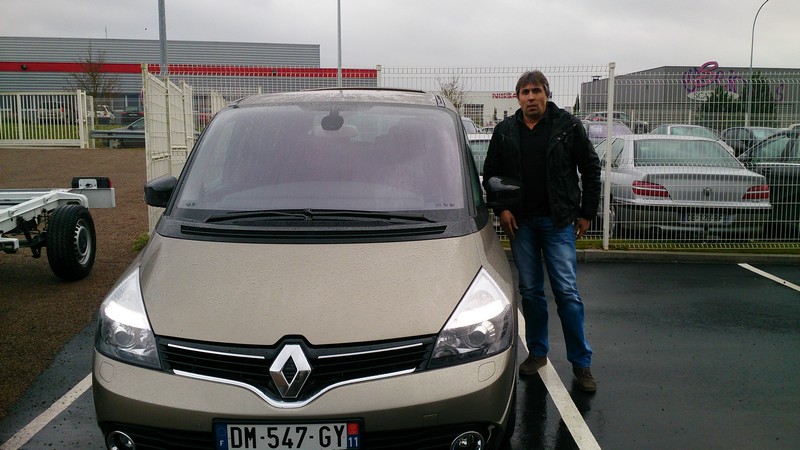 Avis-mandataire-auto-Emotors--Renault-grand-espace-iv-2-0-dci-150-cv-initiale-ba-neuf-.