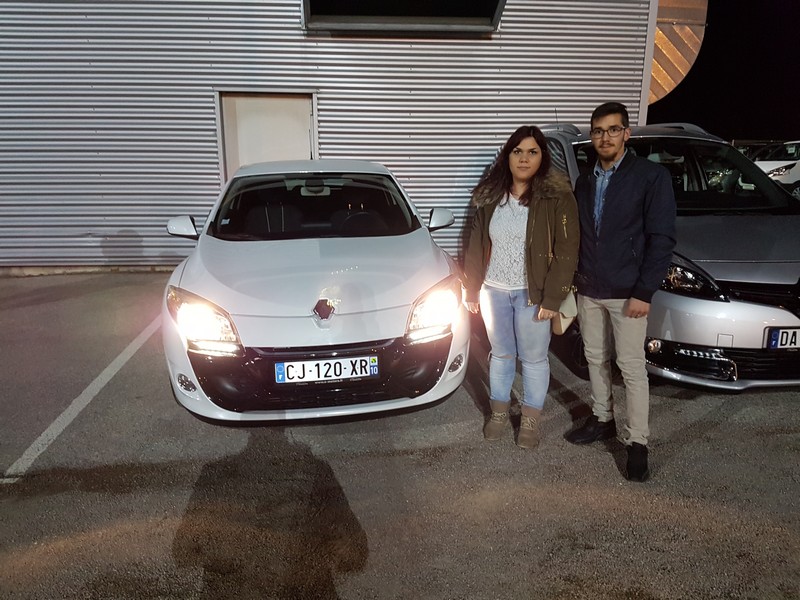 Avis-mandataire-auto-Emotors-Renault-Megane-iii-coupe-M-gane-iii-coup-dynamique-dci-110-plus-gps.