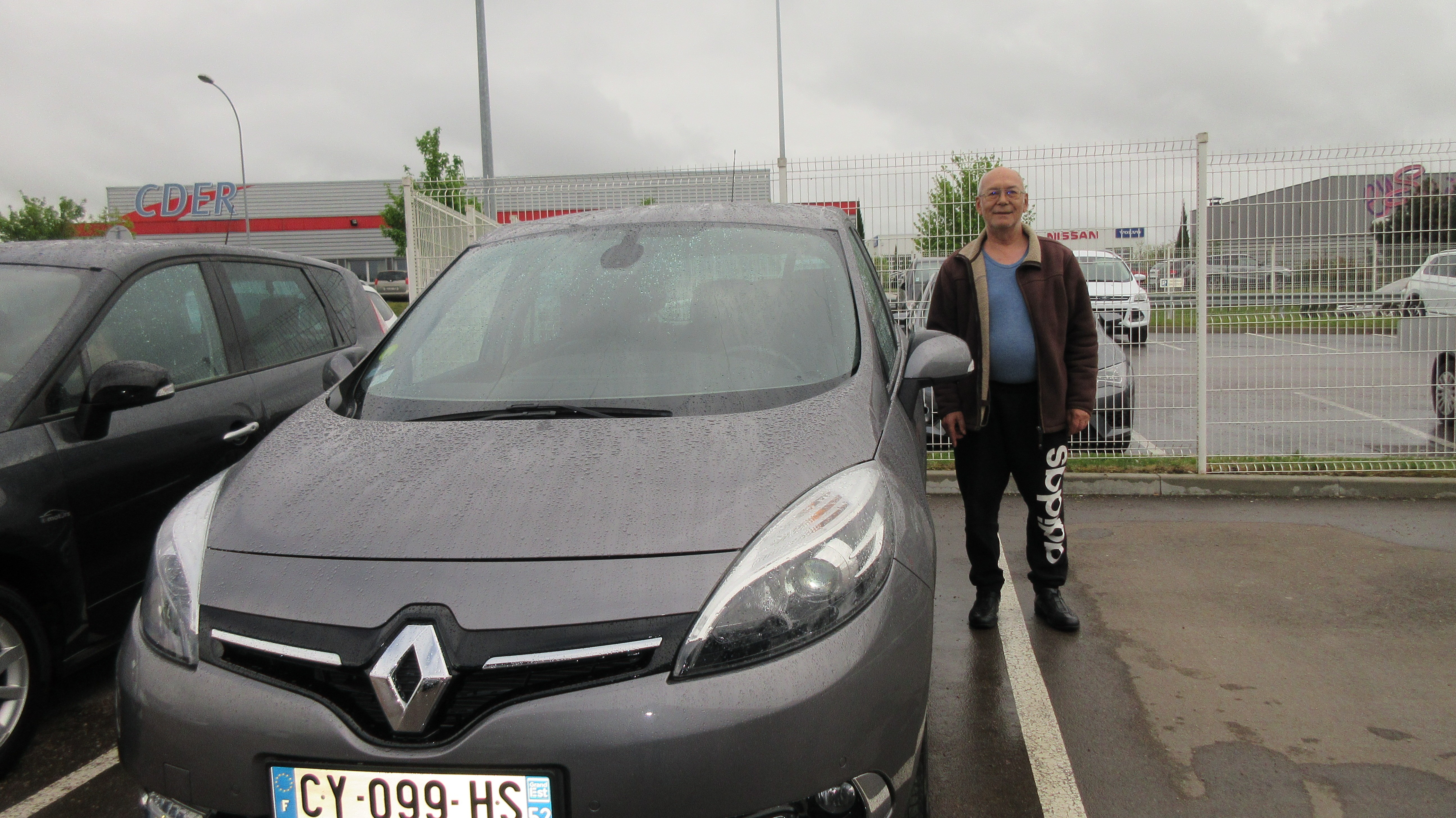 Avis-mandataire-auto-Emotors-Renault-Scenic-Iii-privil-ge-dci-110-plus-visio-system.