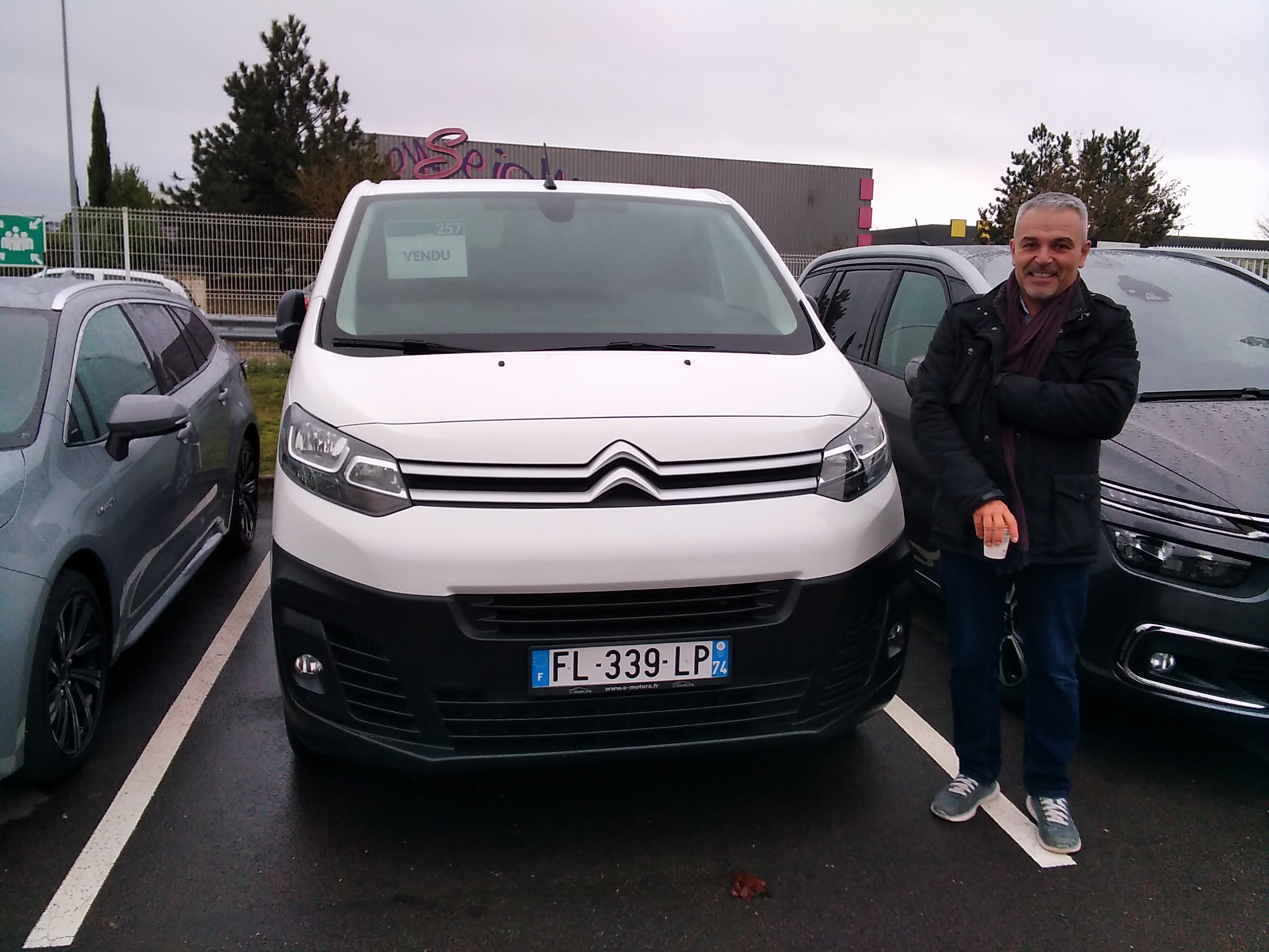 Avis-mandataire-auto-Emotors-Citroen-Jumpy-fourgon-Jumpy-fgn-m-bluehdi-120-s-s-bvm6-club-300-nm.