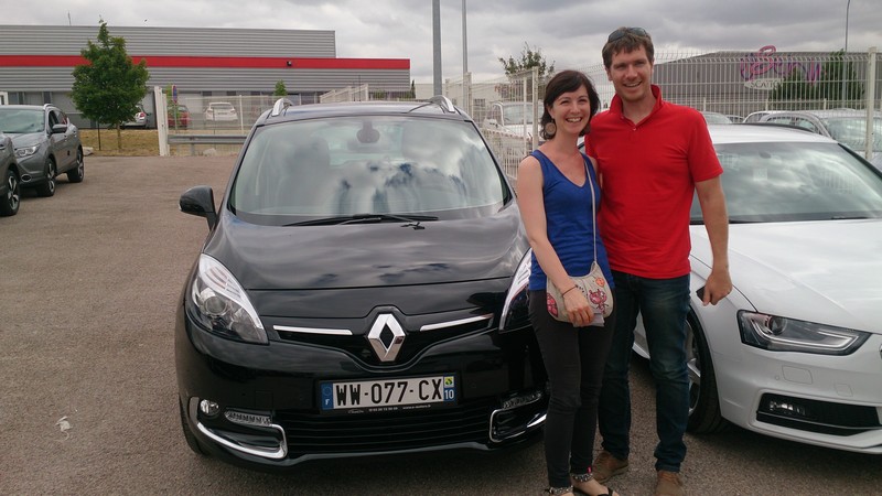 Avis-mandataire-auto-Emotors--Renault-grand-scenic-iii-bose-dci-130-energy-7-places-plus-toit-vitr-.