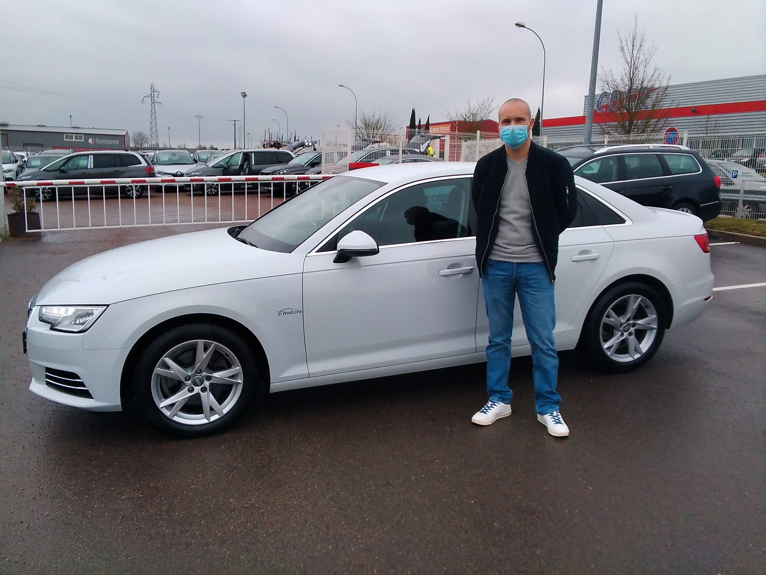 Avis-mandataire-auto-Emotors-Audi-A4-Tfsi-ultra-190-plus-gps-plus-ja-17.