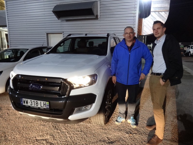 Avis-mandataire-auto-Emotors-Ford-Ranger-Double-cabine-3-2-tdci-200-4x4-wildtrak-auto.