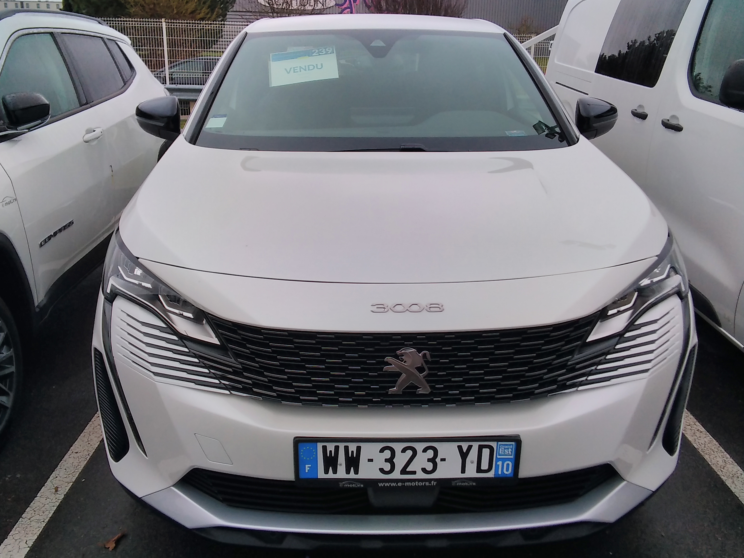 Avis-mandataire-auto-Emotors-Peugeot-3008-Allure-pack-bluehdi-130-eat8.