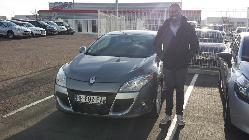 Avis-mandataire-auto-Emotors--Renault-megane-iii-coup-dynamique-dci-110-edc-plus-gps-.