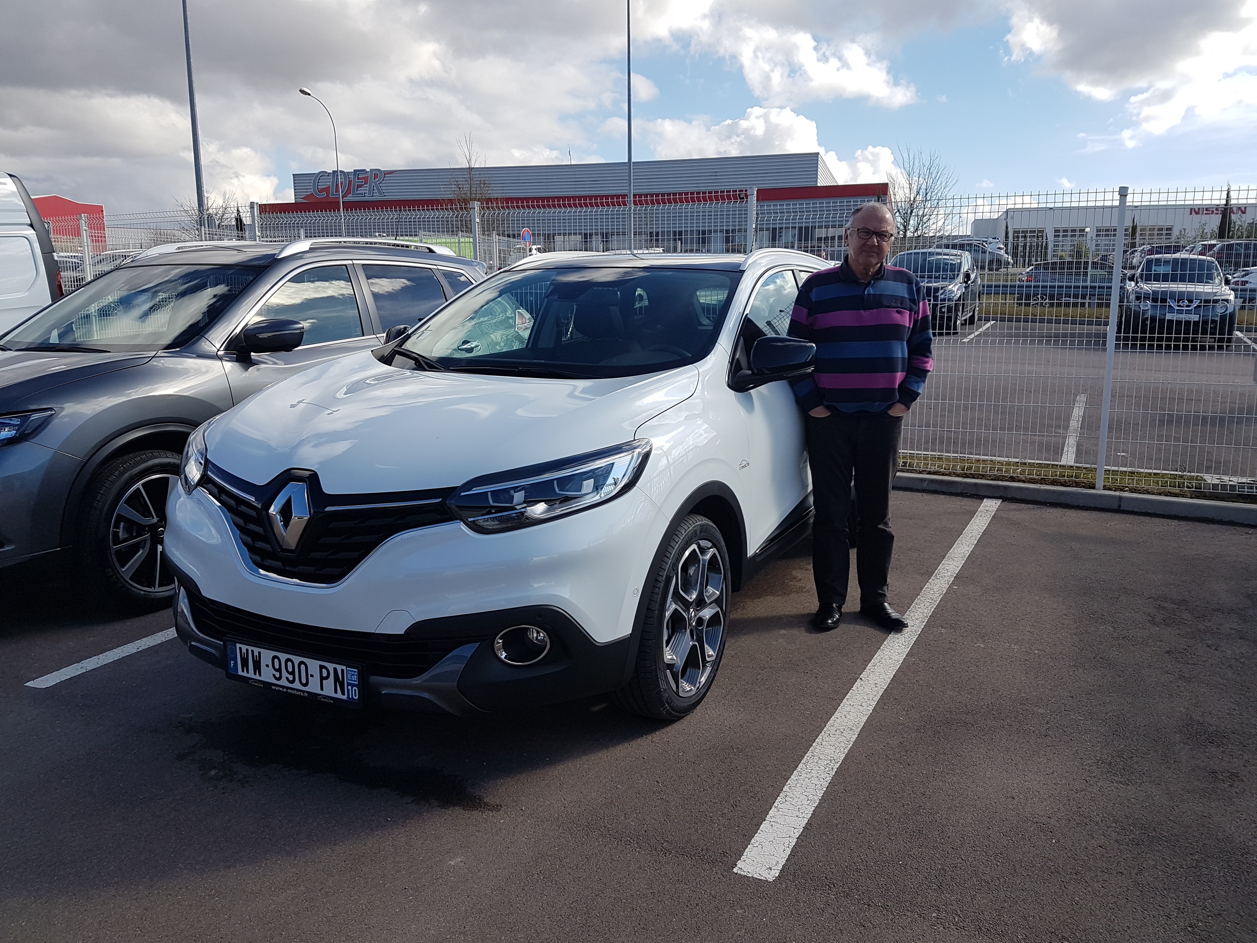 Avis-mandataire-auto-Emotors-Renault-Kadjar-Intens-tce-130-4x2-edc-plus-bose-toit-pano.