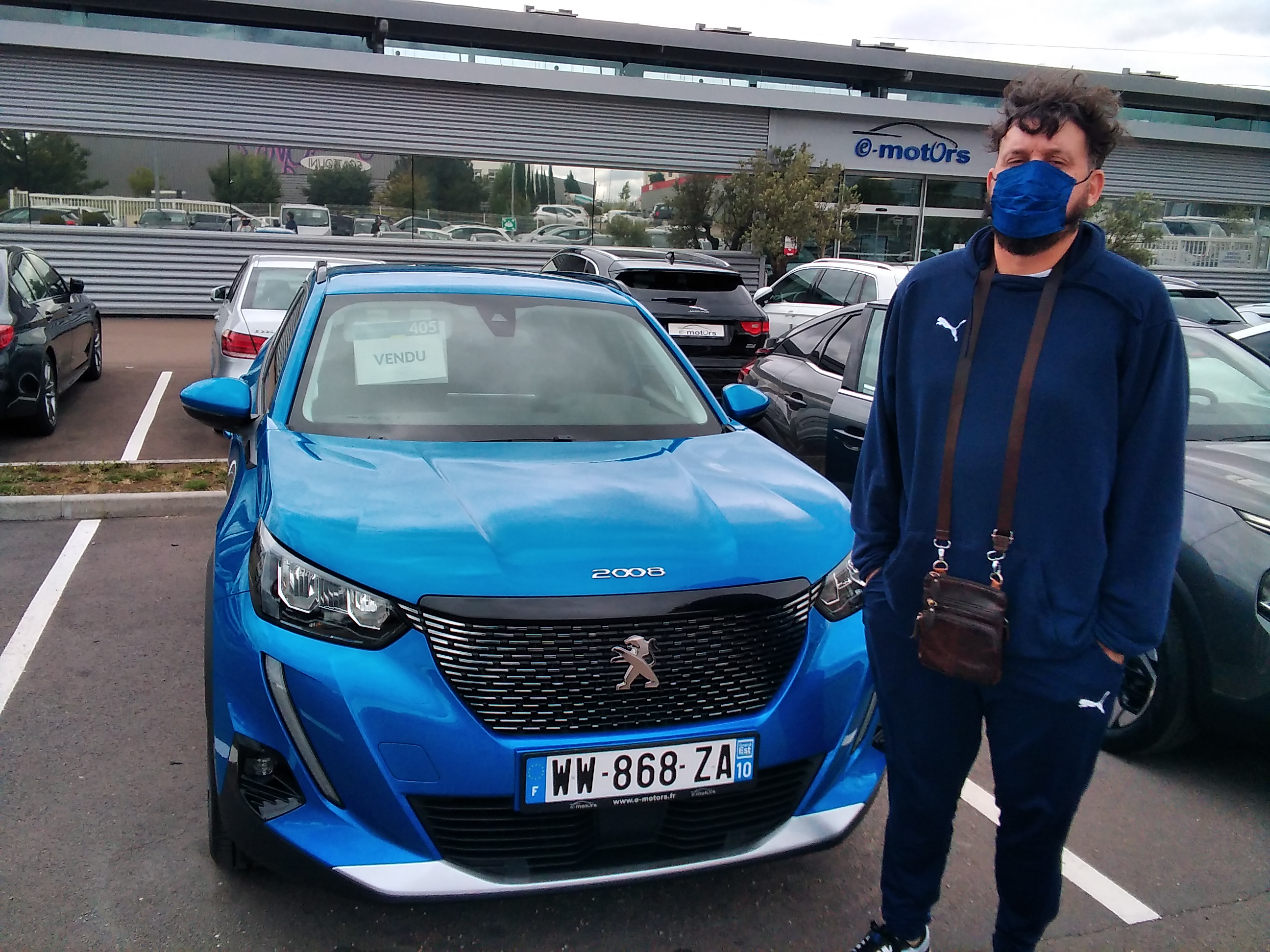 Avis-mandataire-auto-Emotors-Peugeot-2008-Allure-pack-puretech-100-plus-gps.