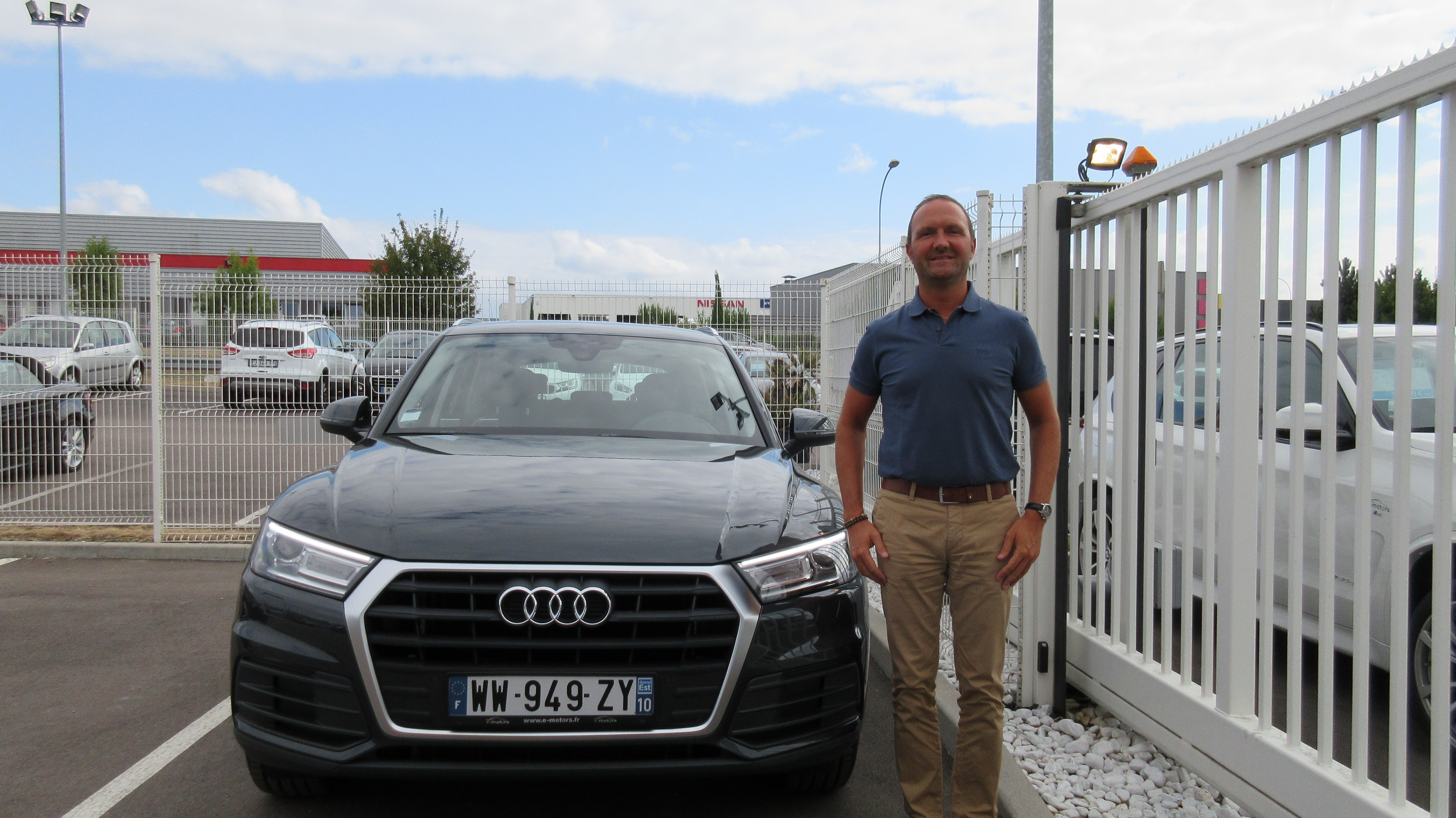 Avis-mandataire-auto-Emotors-Audi-Q5-Tdi-150-plus-navi-plus-jantes-18.