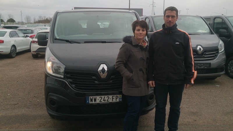 Avis-mandataire-auto-Emotors--Renault-trafic-cabine-approfondie-grand-confort-l2h1-dci-120-energy-plus-gps-.