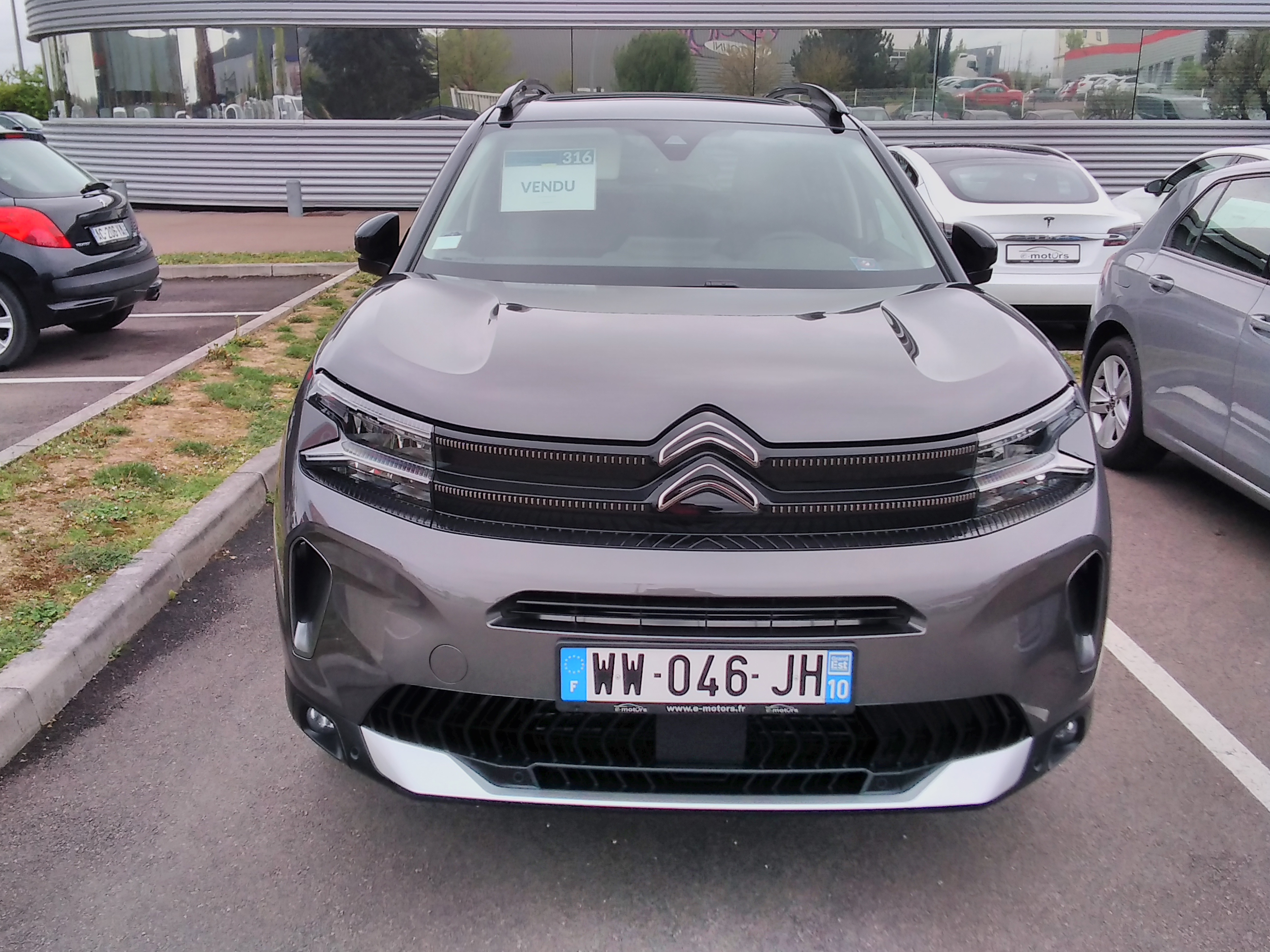 Avis-mandataire-auto-Emotors-Citroen-C5-aircross-Hybride-rechargeable-225-e-eat8-shine-pack.