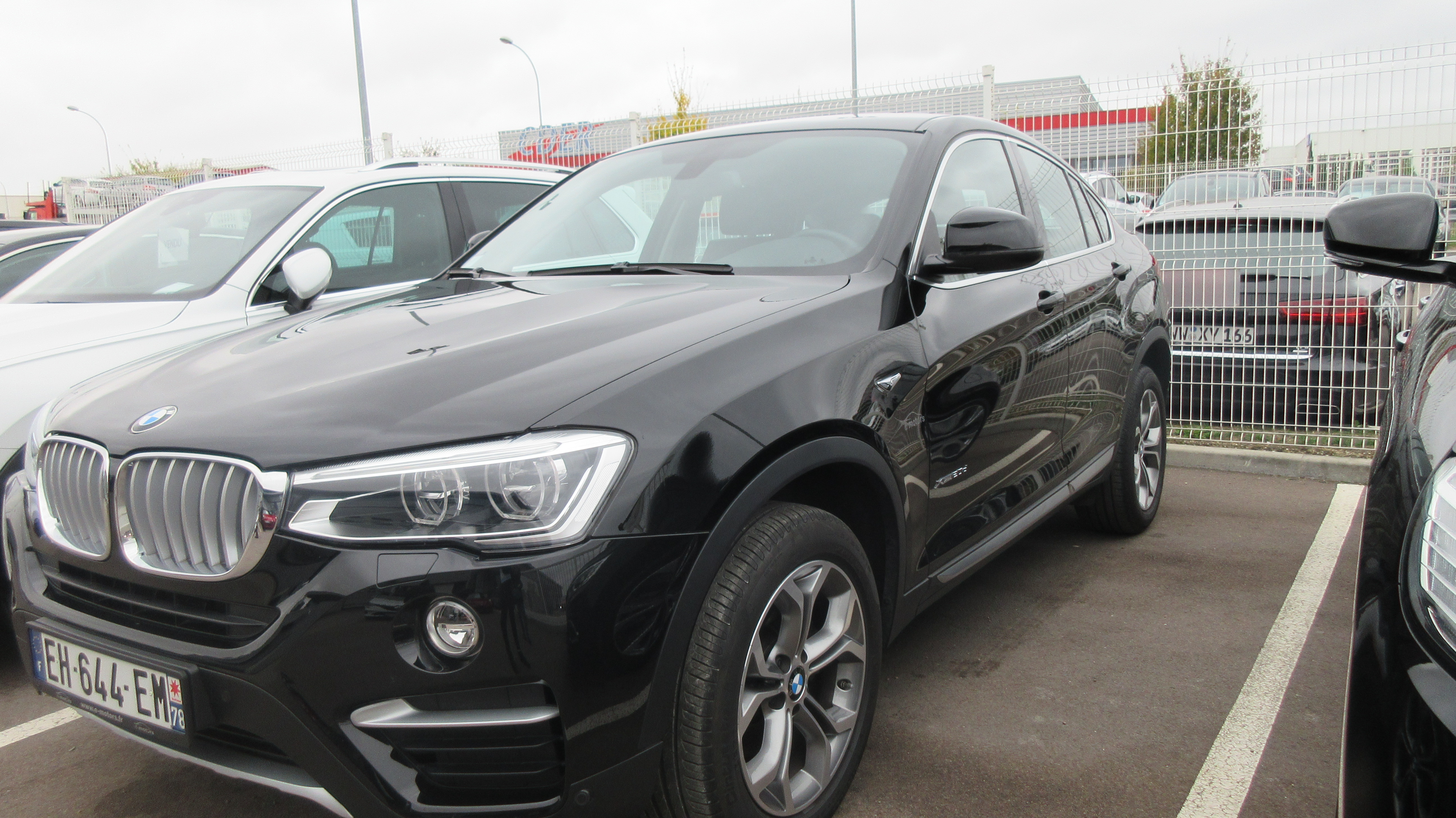 Avis-mandataire-auto-Emotors-Bmw-X4-f26-X4-xdrive-xline-20d-automatique.