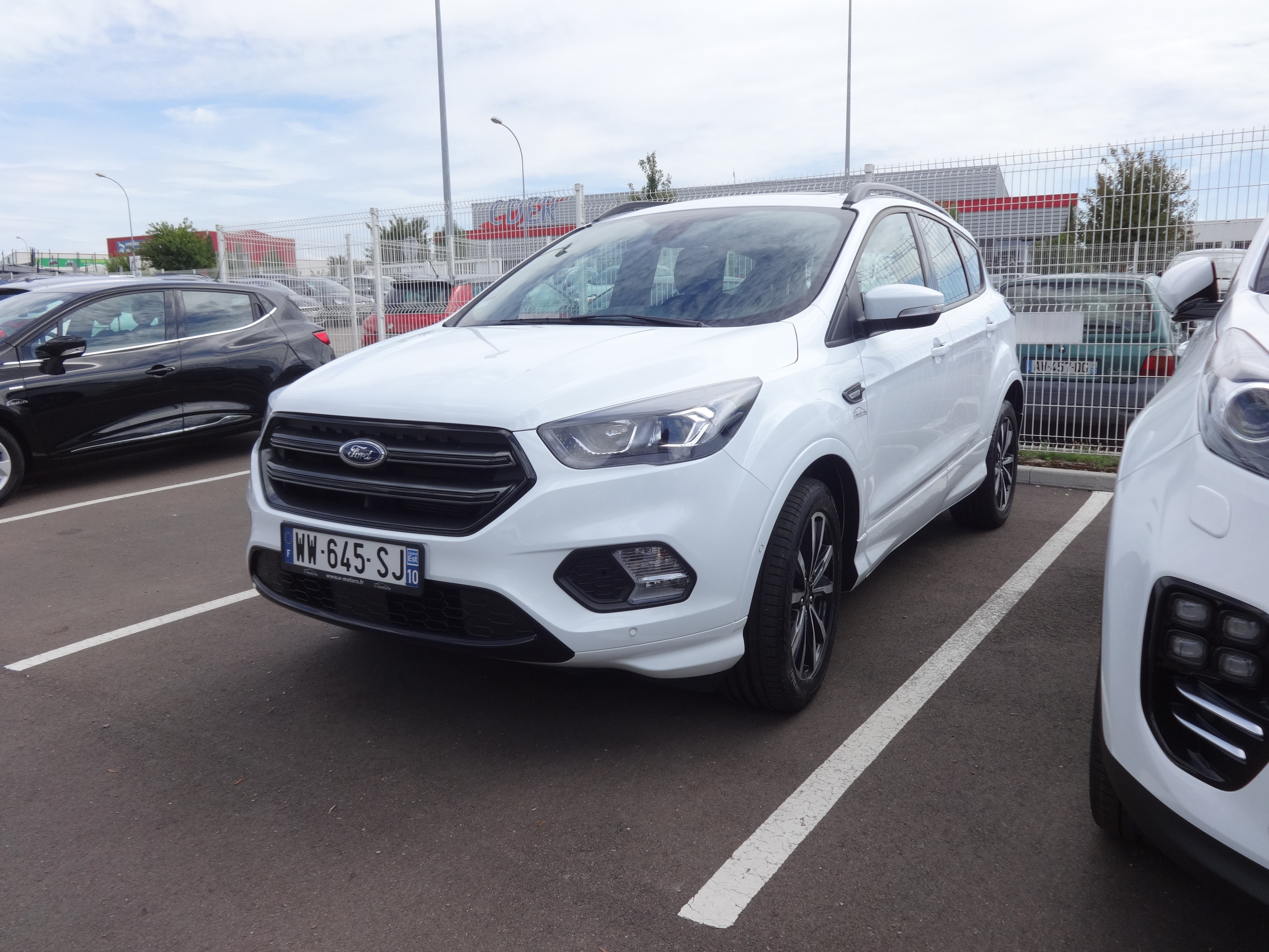 Avis-mandataire-auto-Emotors-Ford-Kuga-St-line-ecoboost-150-s-s-4x2.