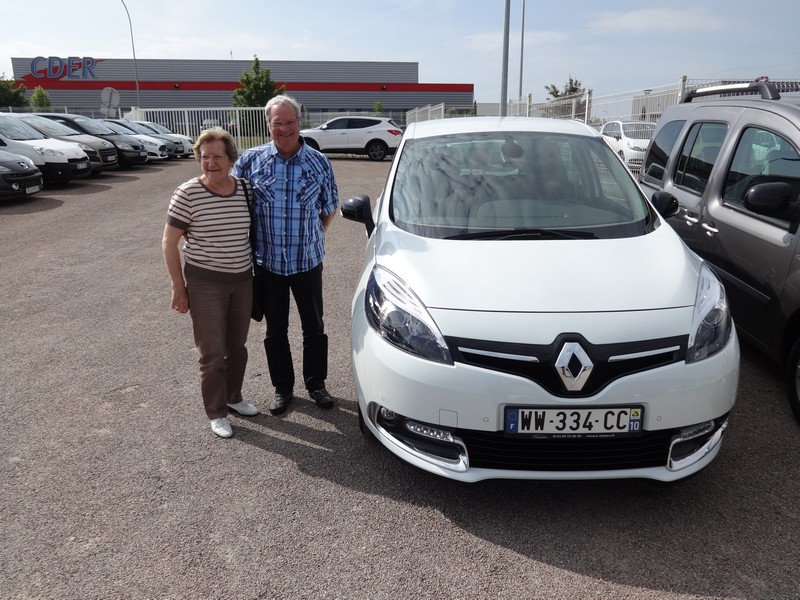 Avis-mandataire-auto-Emotors--Renault-scenic-iii-bose-dci-130-energy-.