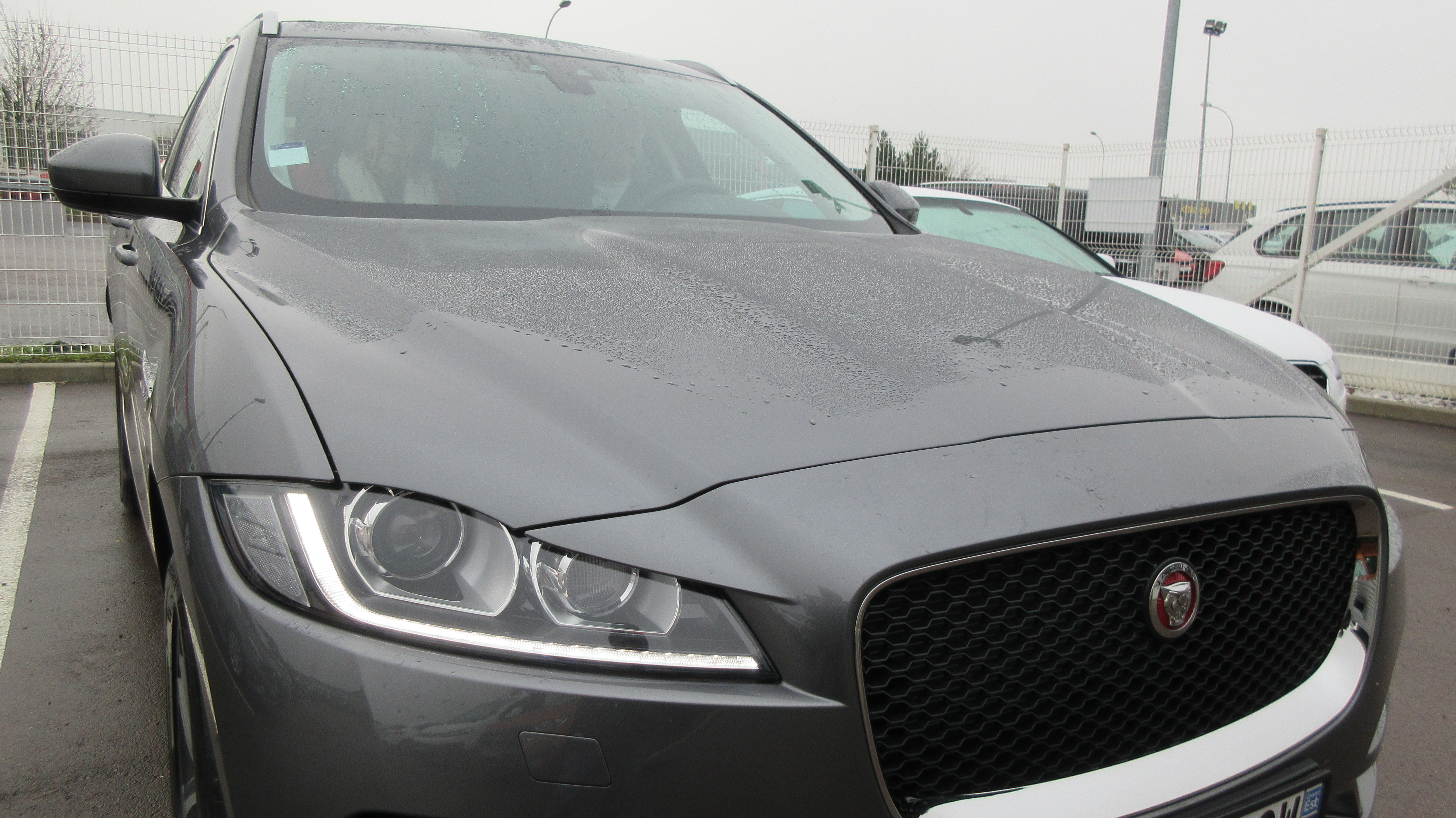 Avis-mandataire-auto-Emotors-Jaguar-F-pace-Prestige-d-180-awd-bva8.