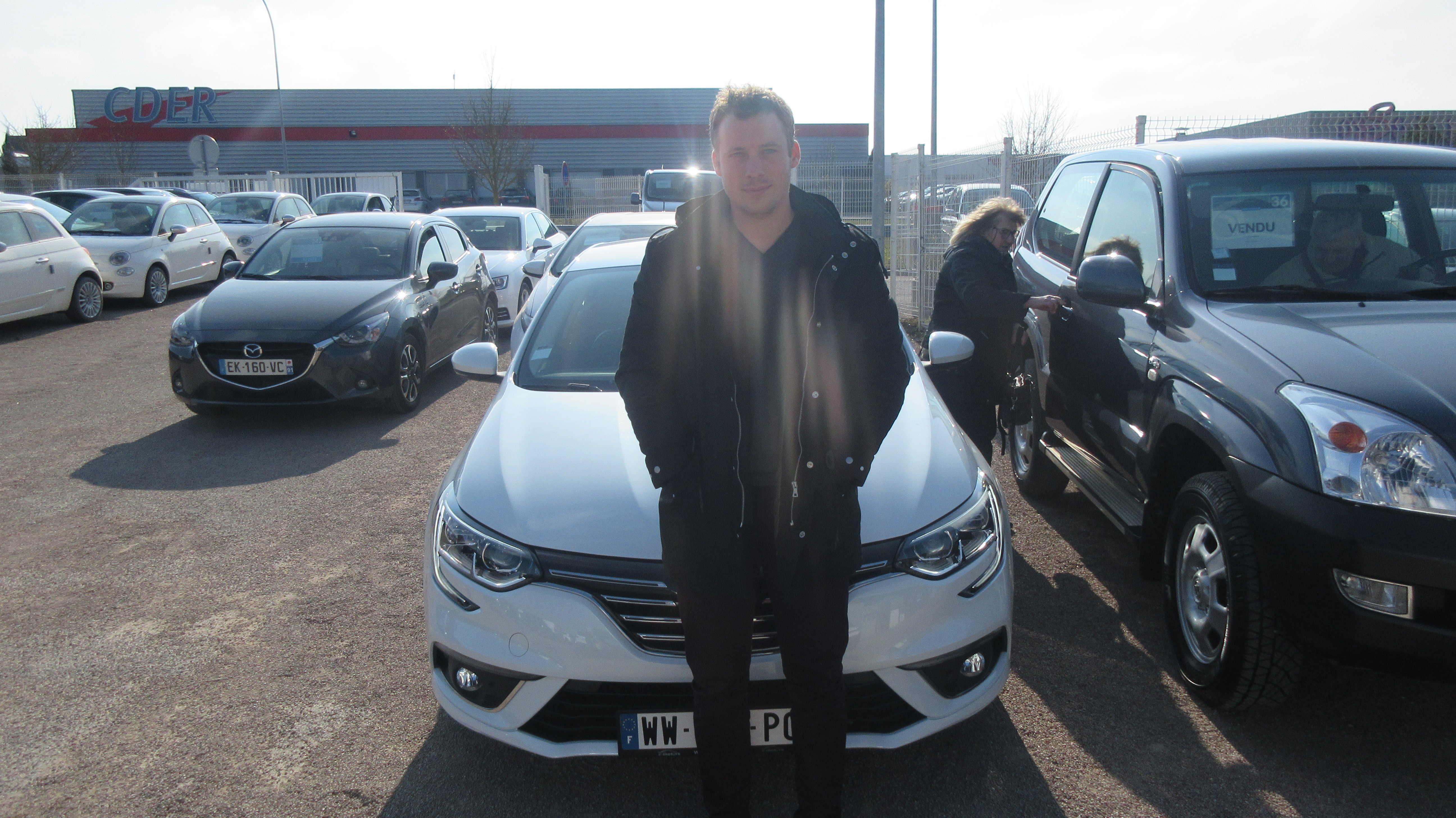 Avis-mandataire-auto-Emotors-Renault-Megane-iv-berline-M-gane-iv-berline-intens-dci-110-energy-edc-plus-park-assist.