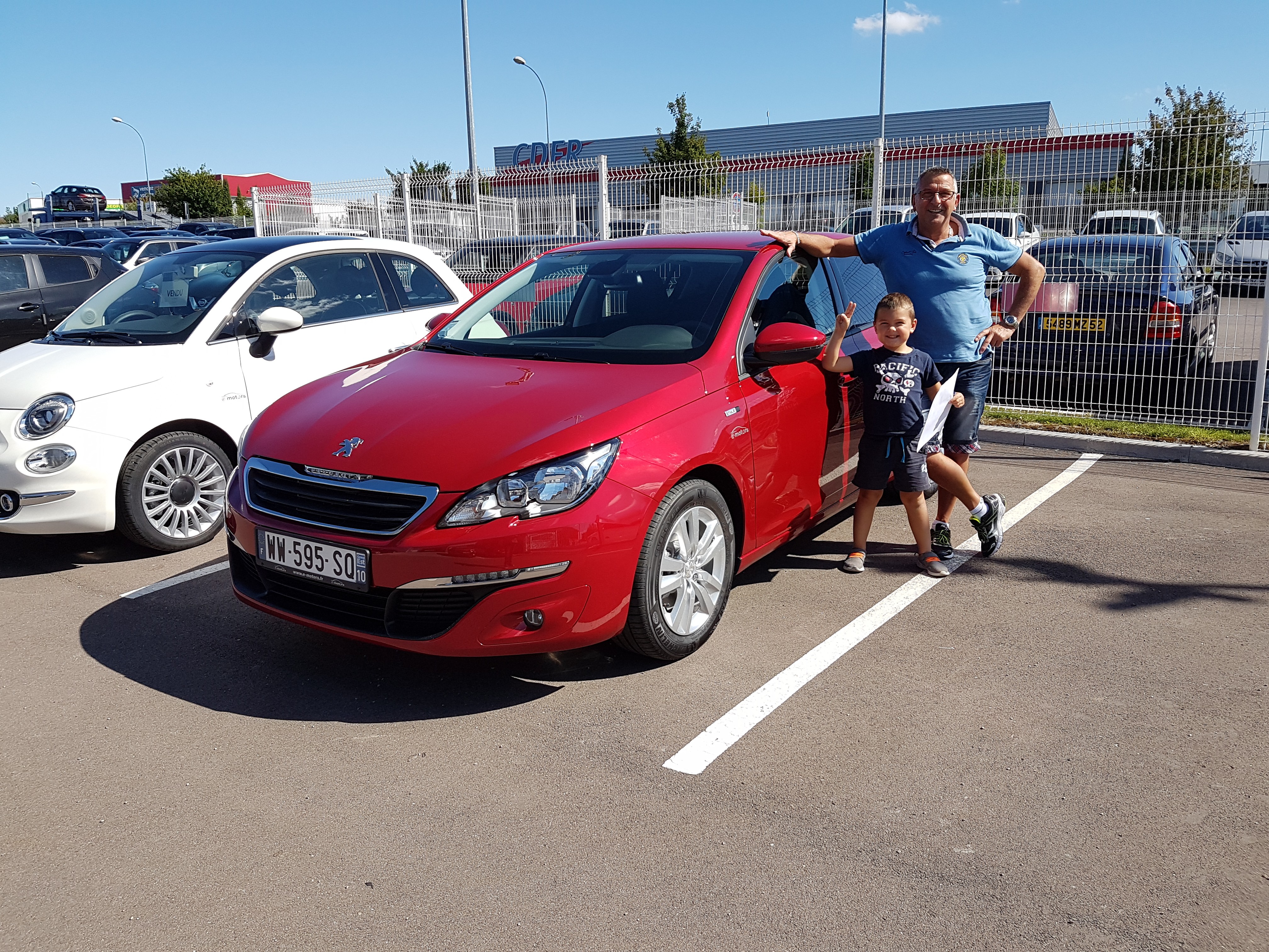 Avis-mandataire-auto-Emotors-Peugeot-308-Style-puretech-130-eat6.