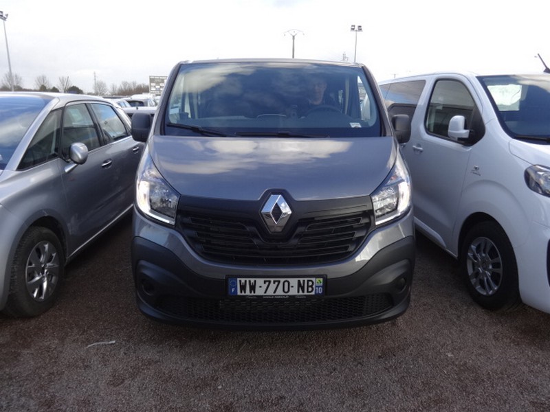 Avis-mandataire-auto-Emotors-Renault-Trafic-cabine-approfondie-Grand-confort-l2h1-1200kg-dci-120.