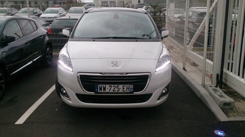 Avis-mandataire-auto-Emotors--Peugeot-5008-allure-bluehdi-120-plus-7places-.