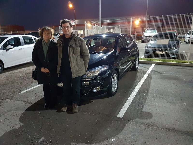 Avis-mandataire-auto-Emotors-Renault-Megane-iii-berline-M-gane-iii-zen-dci-130.