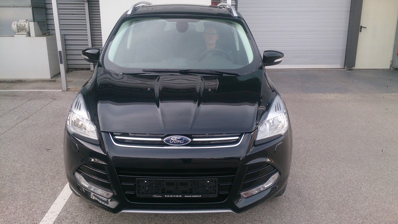 Avis-mandataire-auto-Emotors--Ford-kuga-titanium-tdci-150-4x2-plus-toit-panoramique-.