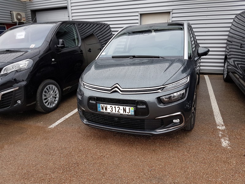 Avis-mandataire-auto-Emotors-Citroen-Grand-c4-picasso-Shine-bluehdi-150-s-s-eat6.