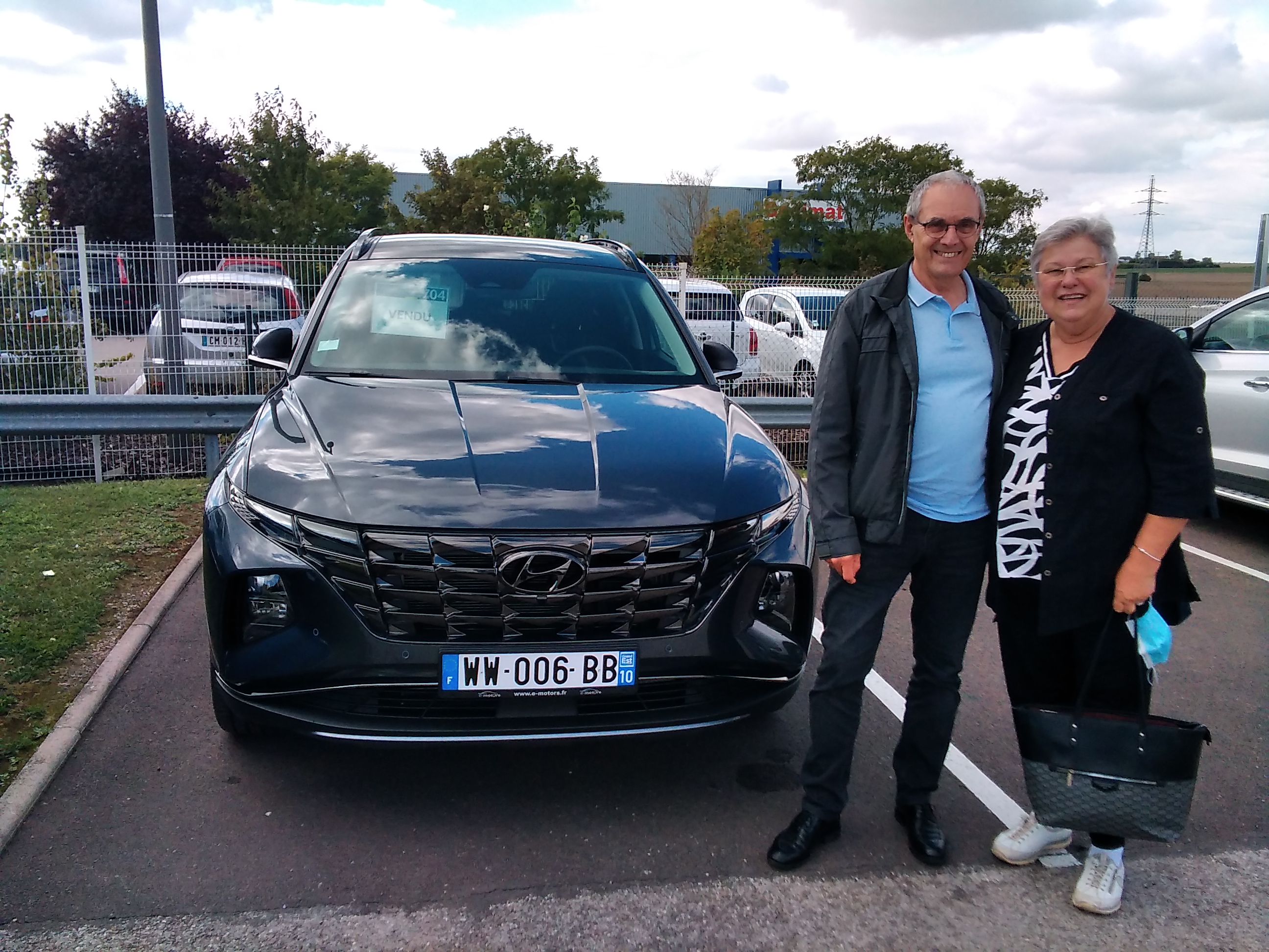 Avis-mandataire-auto-Emotors-Hyundai-Tucson-Executive-t-gdi-230-hybrid-bva-plus-suspensions-pilot-es.