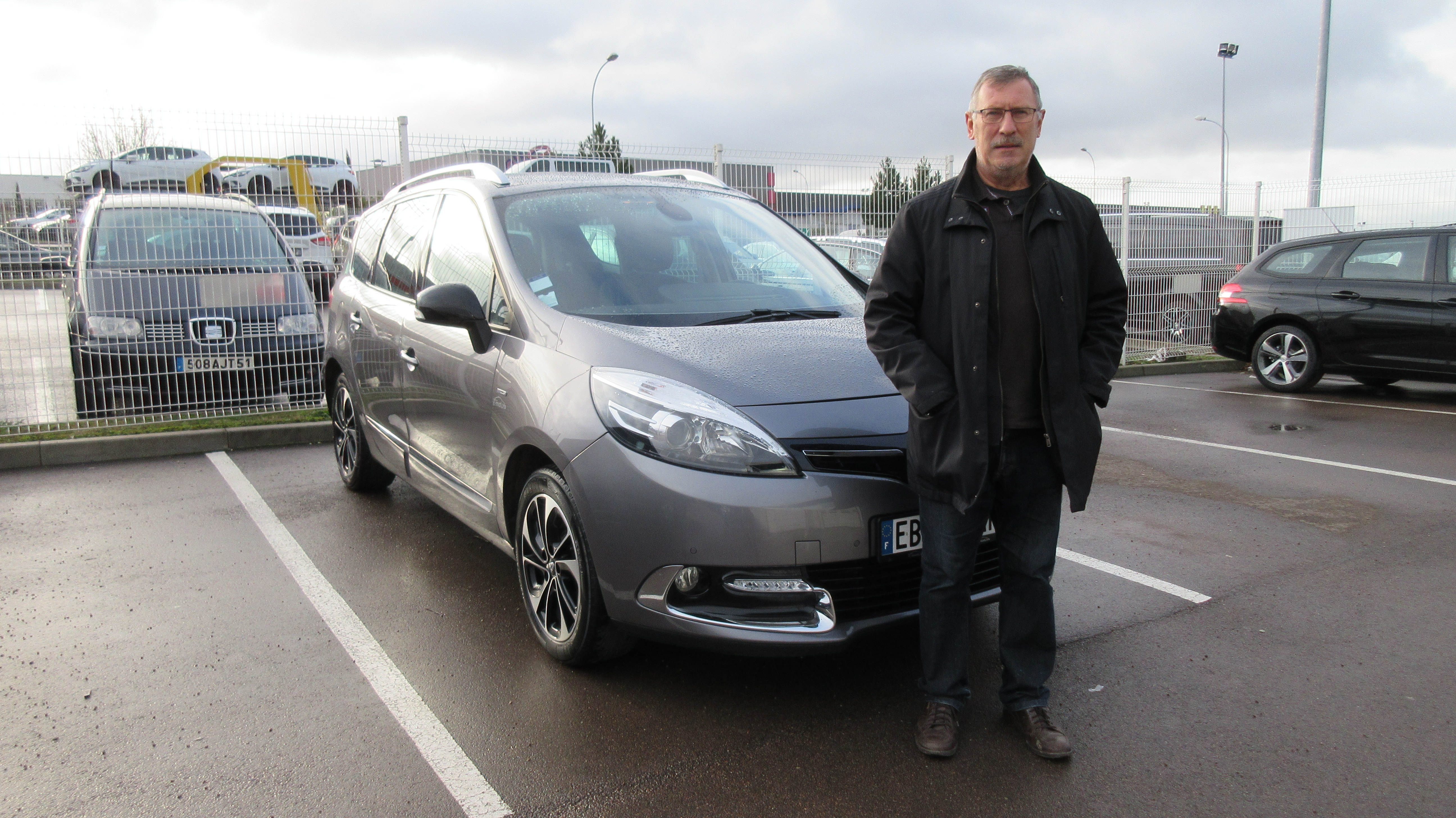 Avis-mandataire-auto-Emotors-Renault-Grand-scenic-Grand-sc-nic-bose-dci-130-7places.