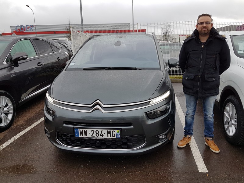 Avis-mandataire-auto-Emotors-Citroen-Grand-c4-picasso-Exclusive-bluehdi-150-s-s-plus-toit-vitr-afil.